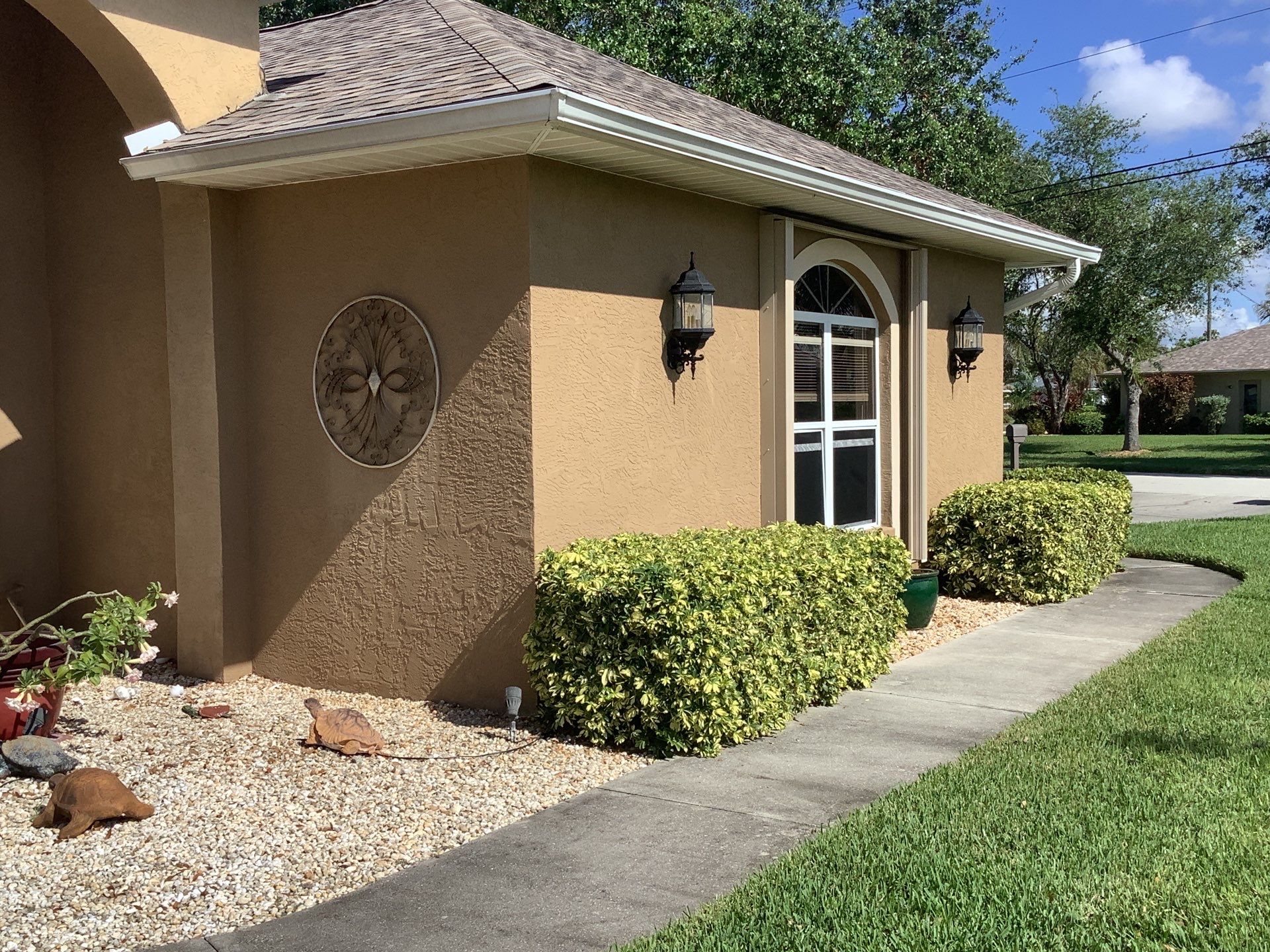 7-Inch Gutters for Large Homes in Cape Coral FL by Gutter Professors