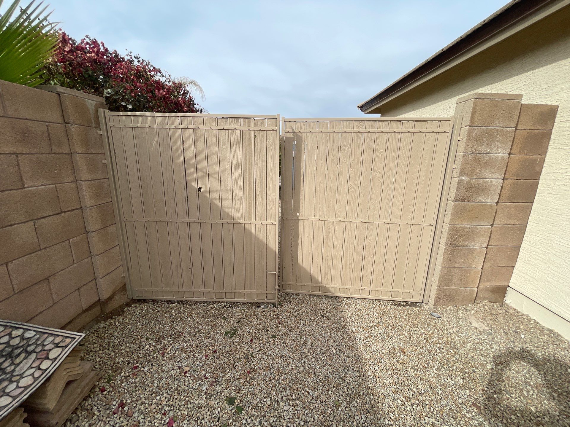 Hamilton - A Gorgeous Home Exterior Makeover in Phoenix, AZ with Dunn Edwards Paints by Double G Painting Contractors, LLC