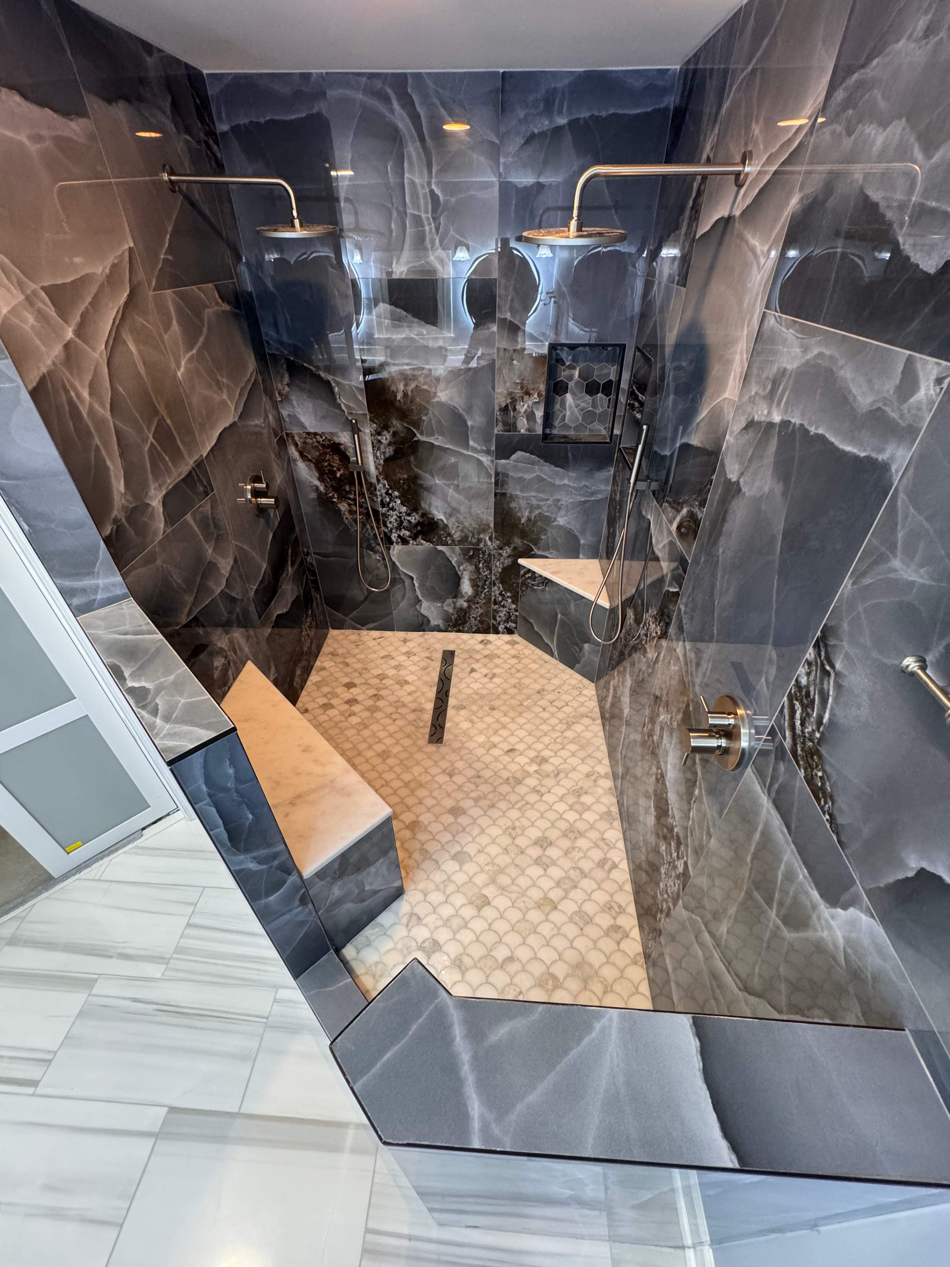 Master bathroom renovation by Prudencio