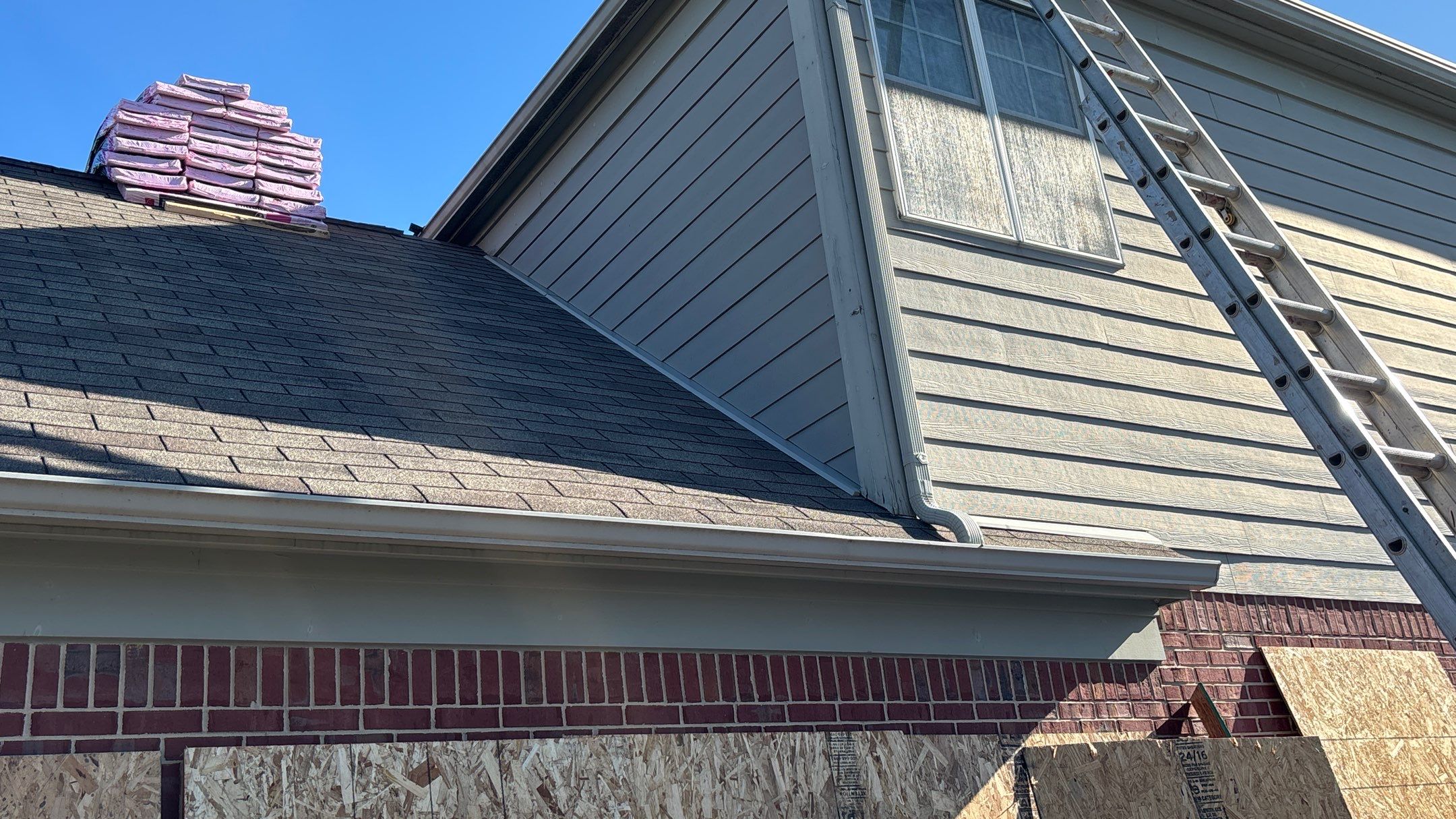 Roof Replacement using Owens Corning Onyx Black by 180 Contractors