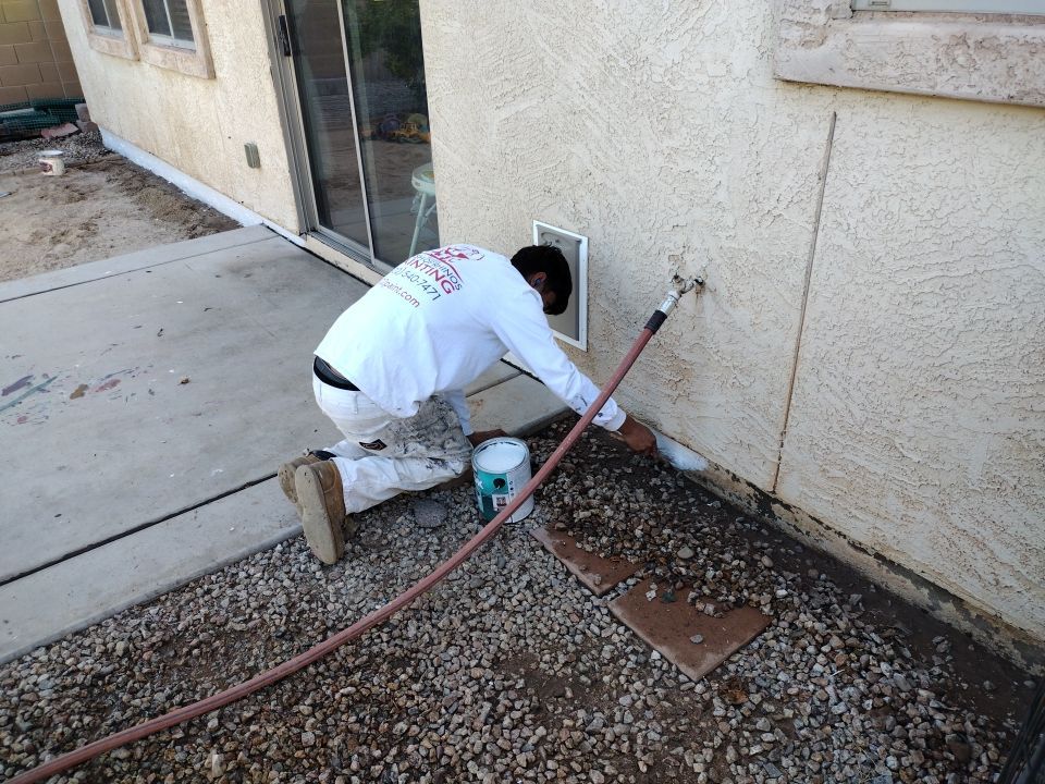 Exterior Painting using Dunn-Edwards EVERSHIELD®  by Crash of Rhinos Painting & Garage Floors