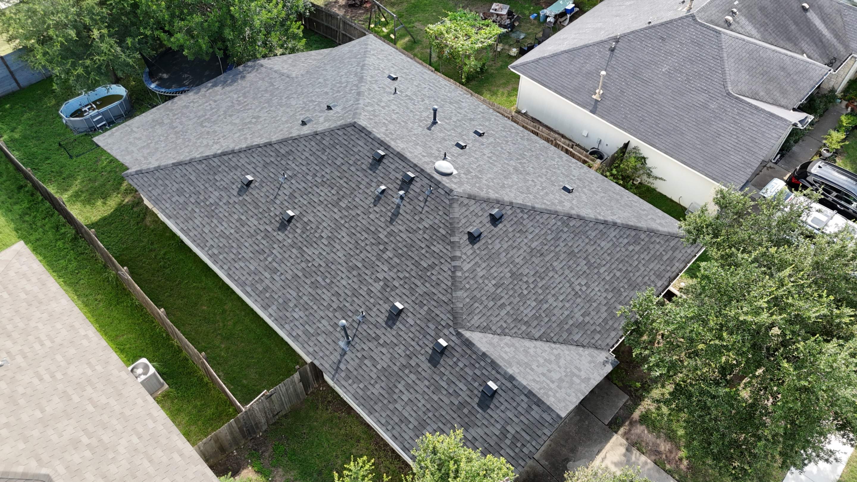 Brilliant Black - Malarkey Highlander by RoofsOnly.com