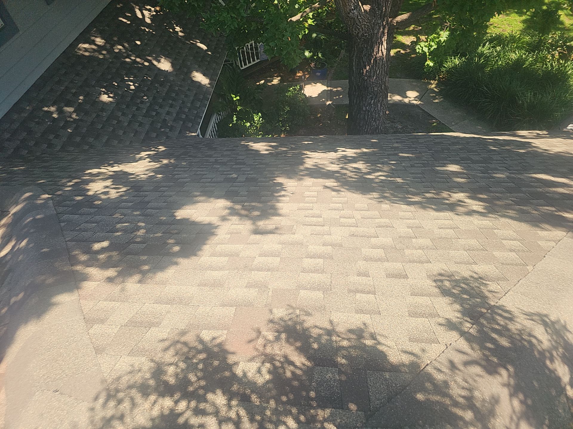 Project in St. Petersburg 33702 by Mitchell Roofing Company LLC 