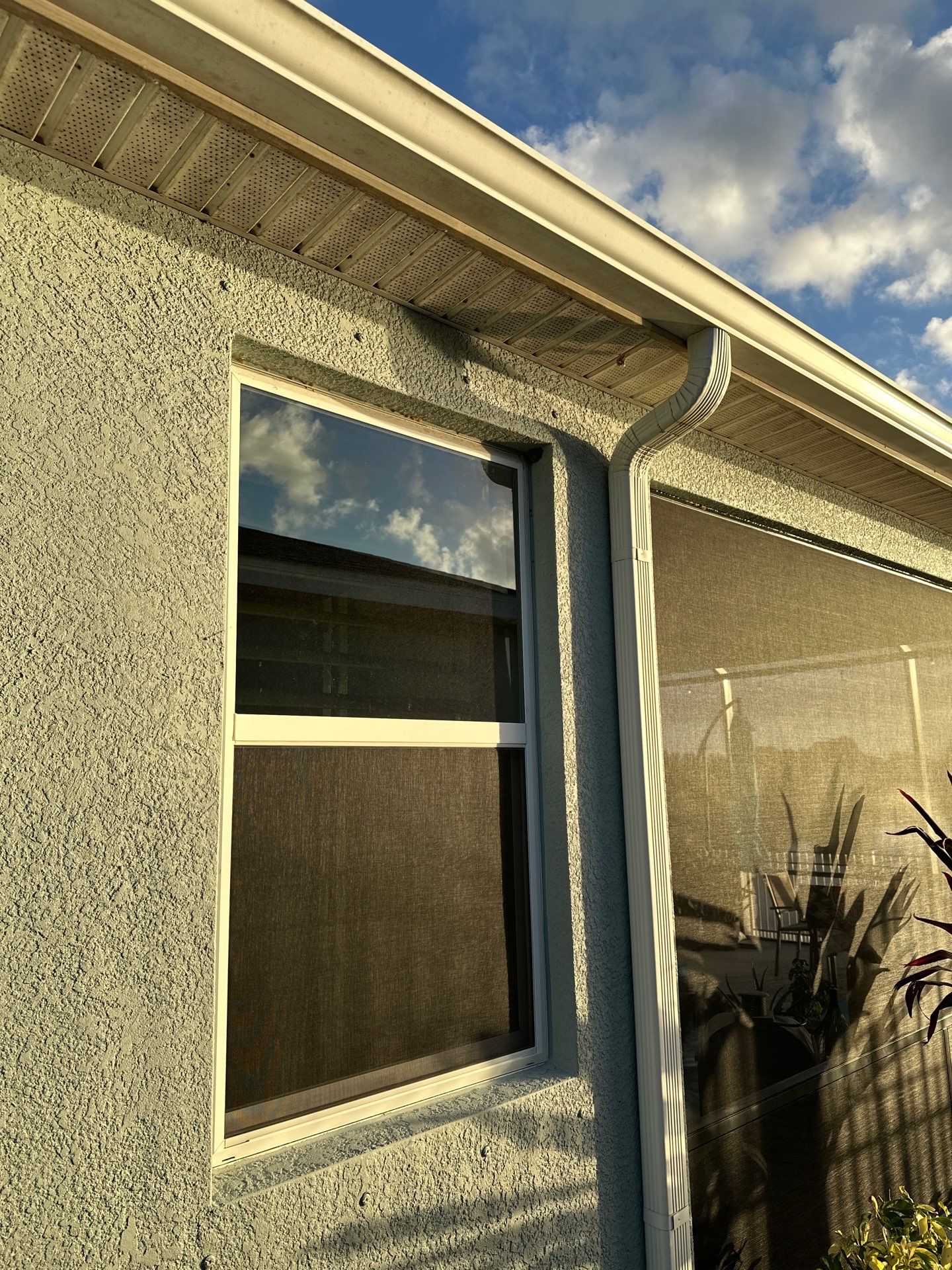 House Wash & Paver Driveway Cleaning in Trevesta Community, Palmetto, FL | Sunshine AquaWash by Sunshine AquaWash