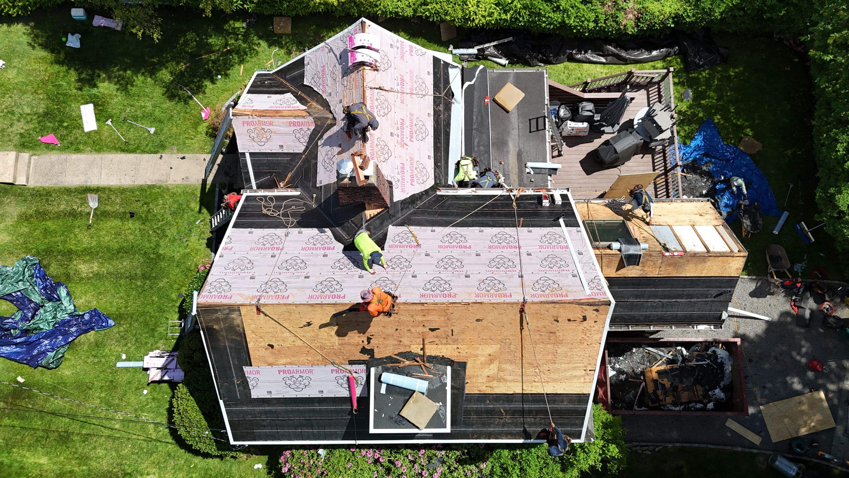 Project in Larchmont by The Energy Efficient Roofer & George's Seamless Gutters