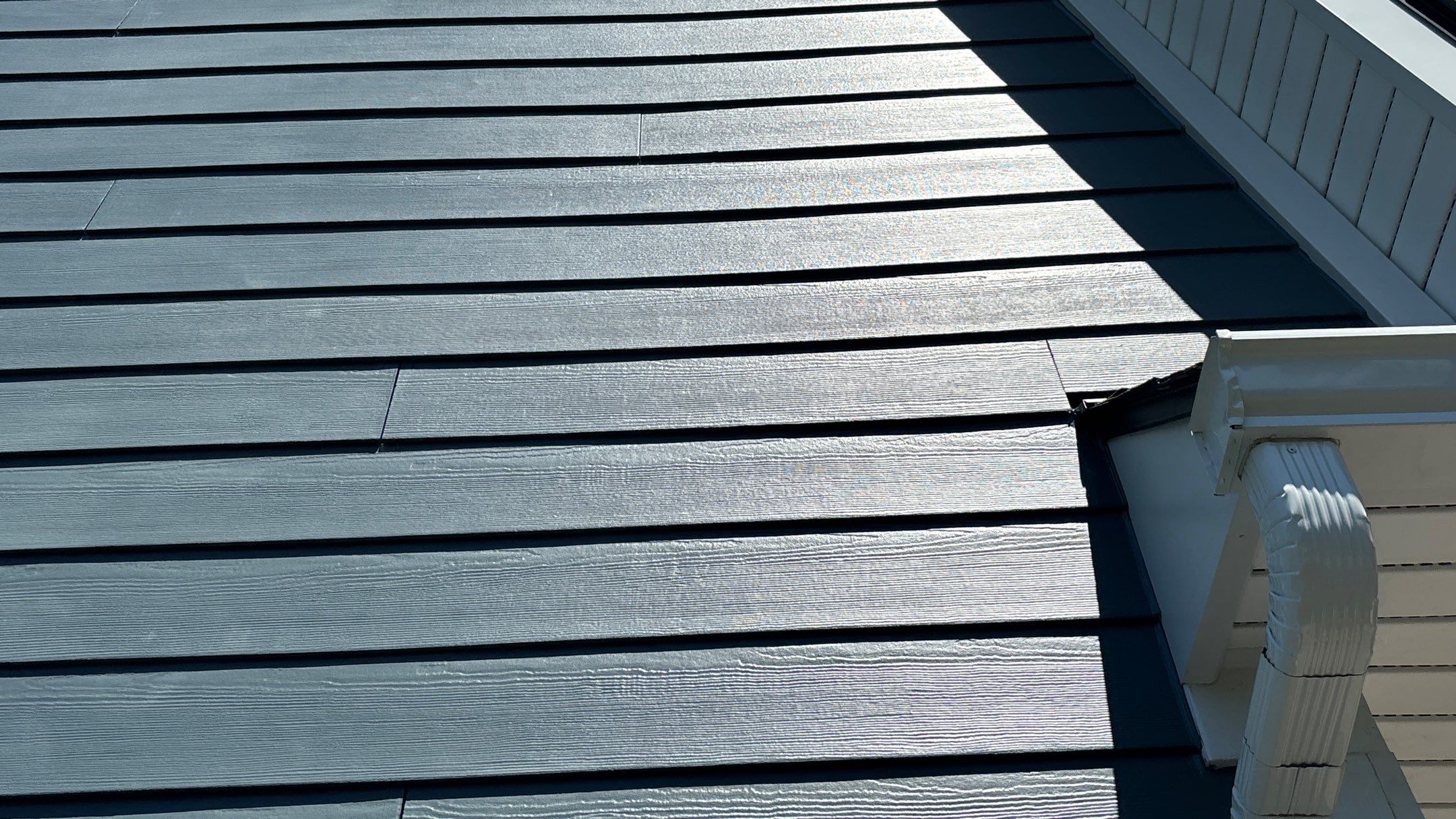 Siding Replacement using Hardie Plank S8 1/4" by 180 Contractors