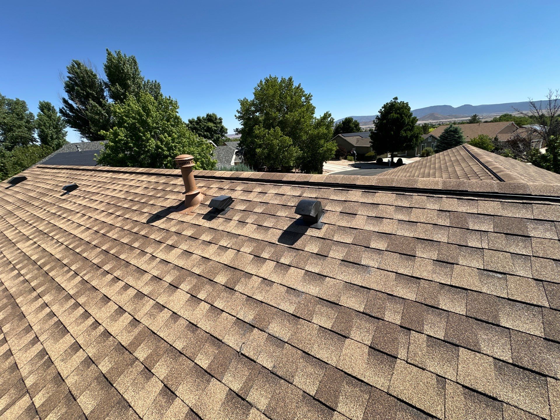 Prescott Valley Roof Replacement With GAF Timberline HDZ Shakewood Shingles by Badger Roofing