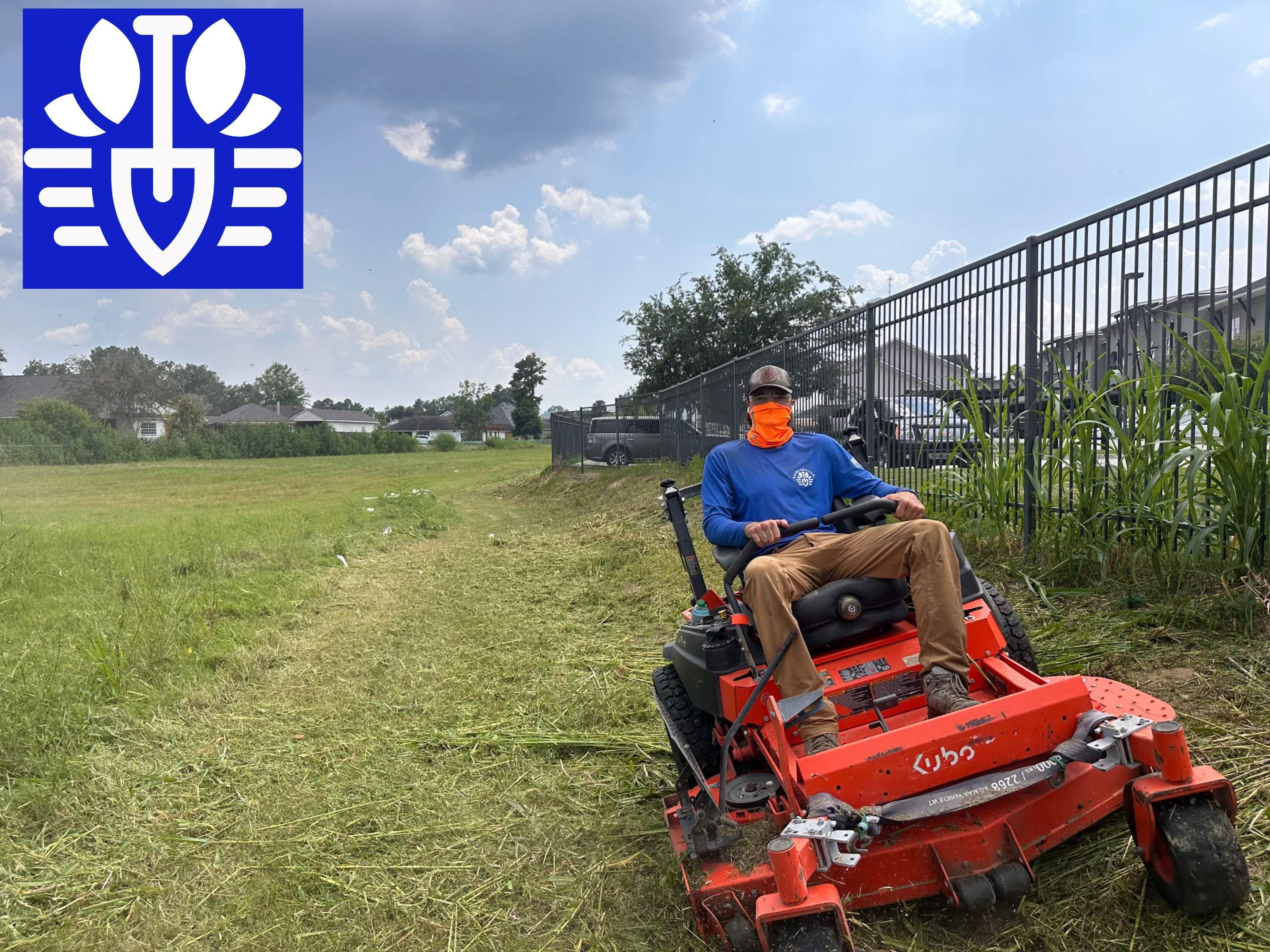 LANDSCAPE SERVICES: HEDGE TRIM / BED CLEAN by CutScape, LLC.