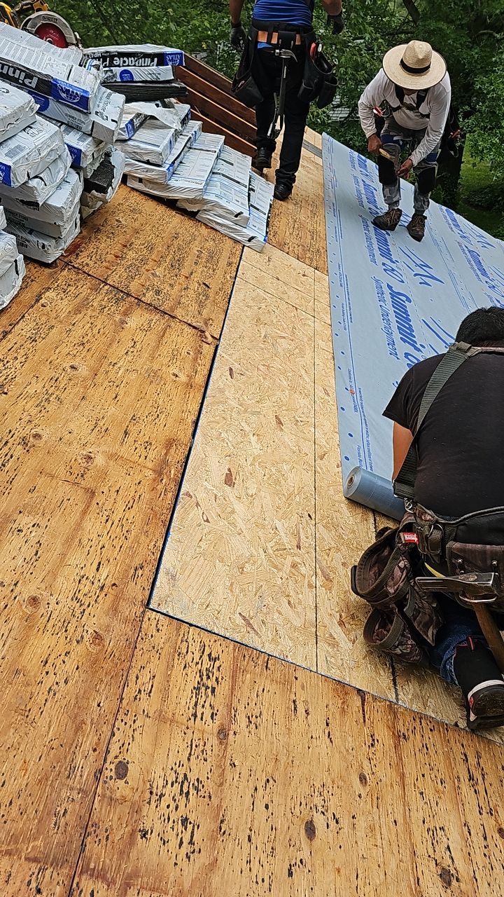 ATLAS PINNACLE HP W/SCOTCHGARD COLOR: SUMMER STORM  by Eagle Eye Roofing