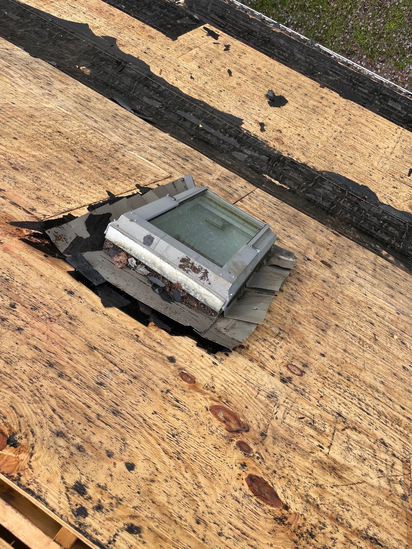 Residential Roofing Installation using GAF Timberline HDZ Pewter Gray by Rainstoppers Roofing