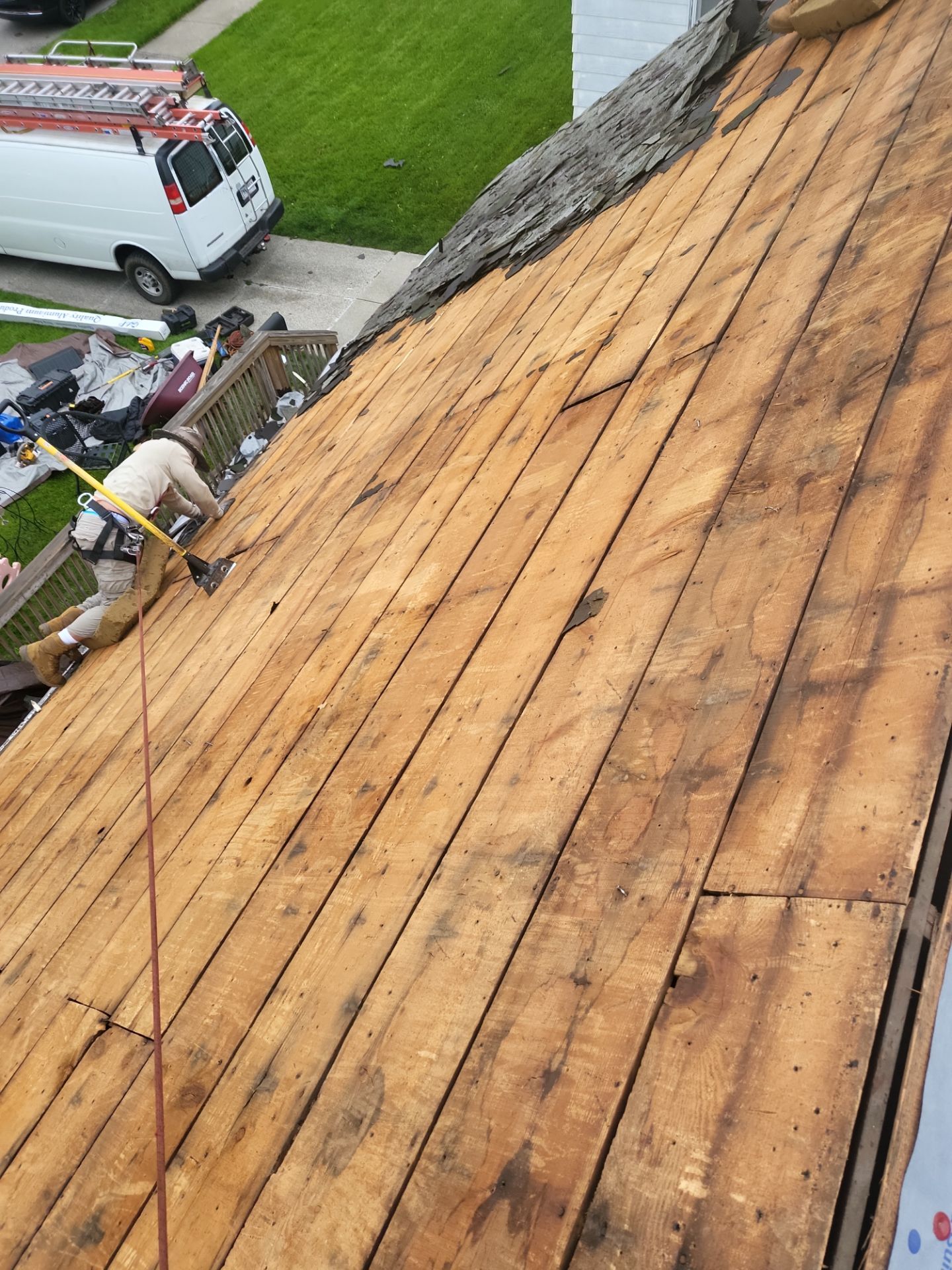 Atlas Pinnacle, Color, Woodland Green, Drip Edge, Color, White by Eagle Eye Roofing