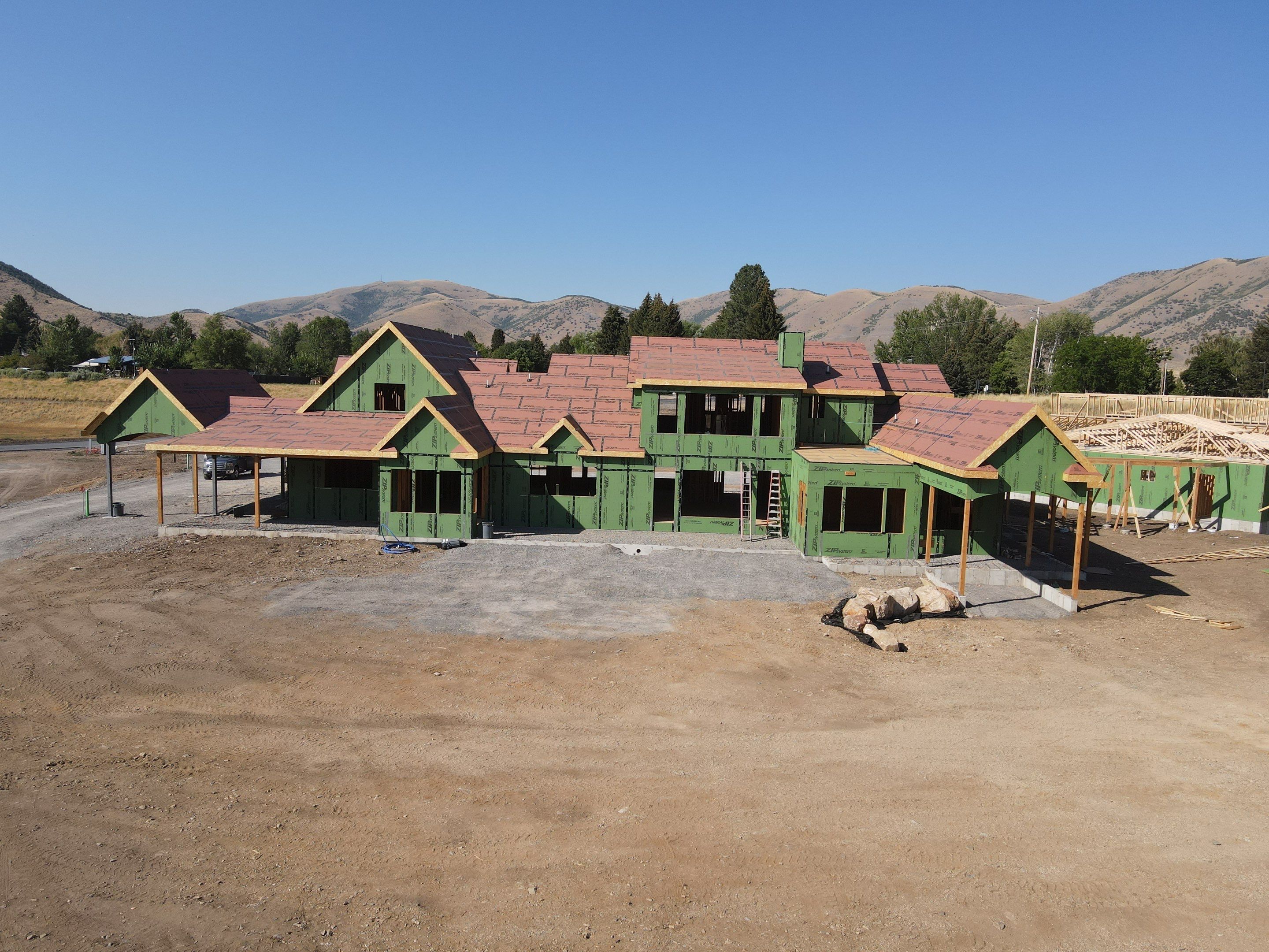 Project in Mantua by Hall Homes Construction LLC