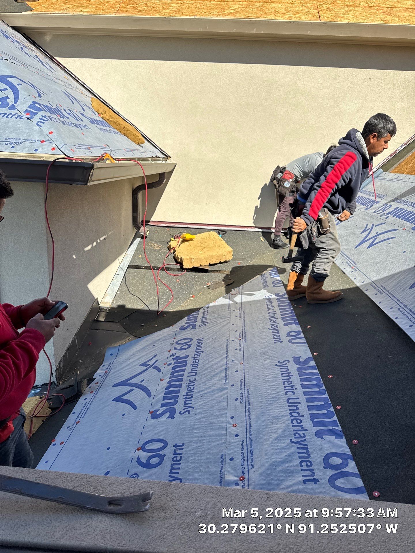 Weathered Shadow - Atlas by Top Team Roofing & Construction