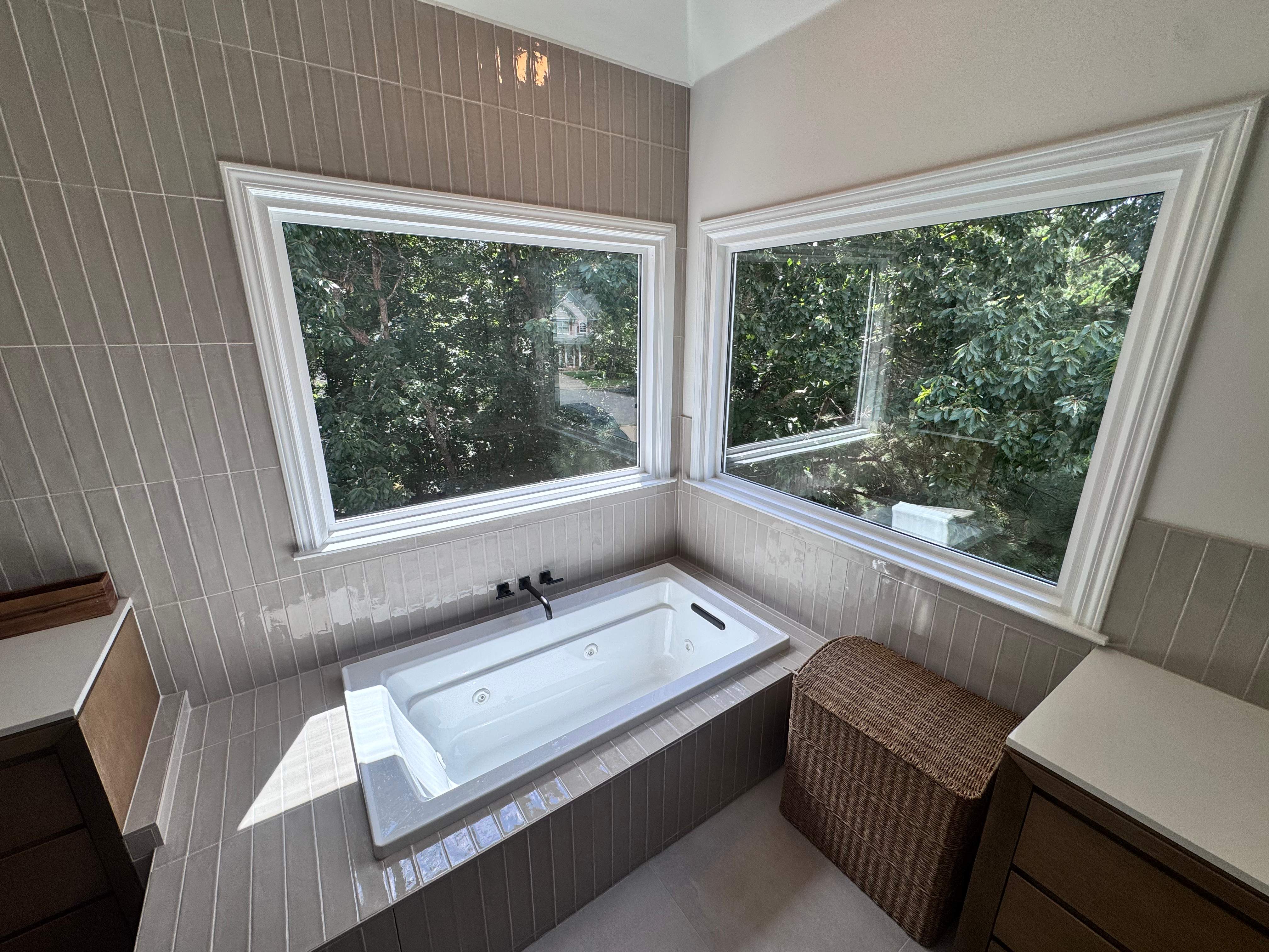 Master bathroom renovation by Prudencio