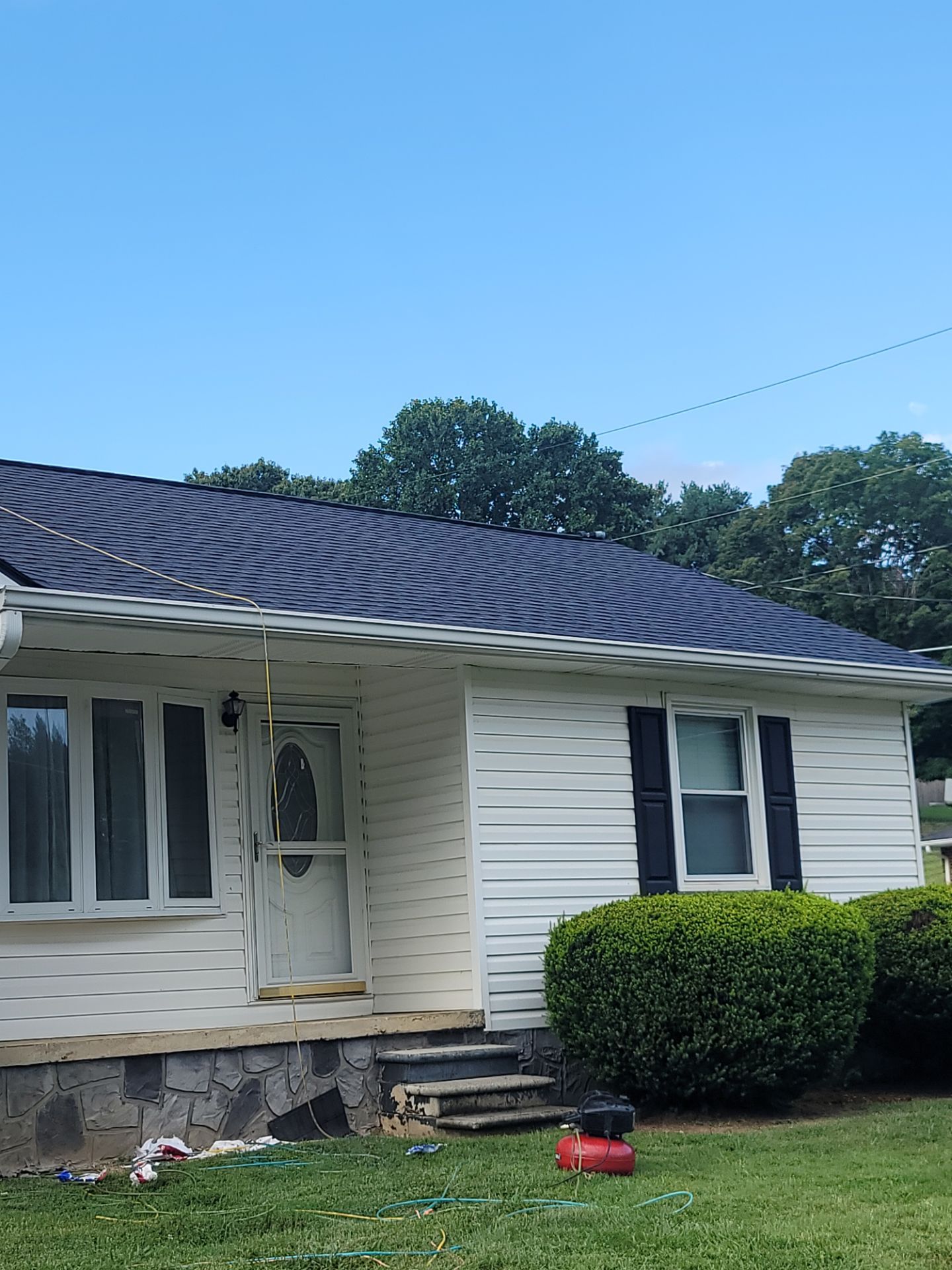 Martin Residence by Omnia Roofing