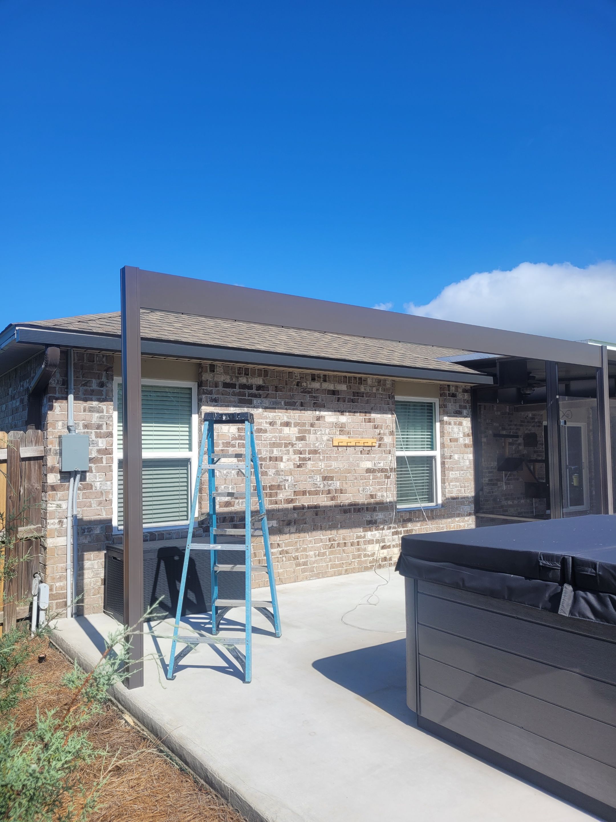 Large Screen Room & Patio Cover in Navarre by Titan Sunrooms