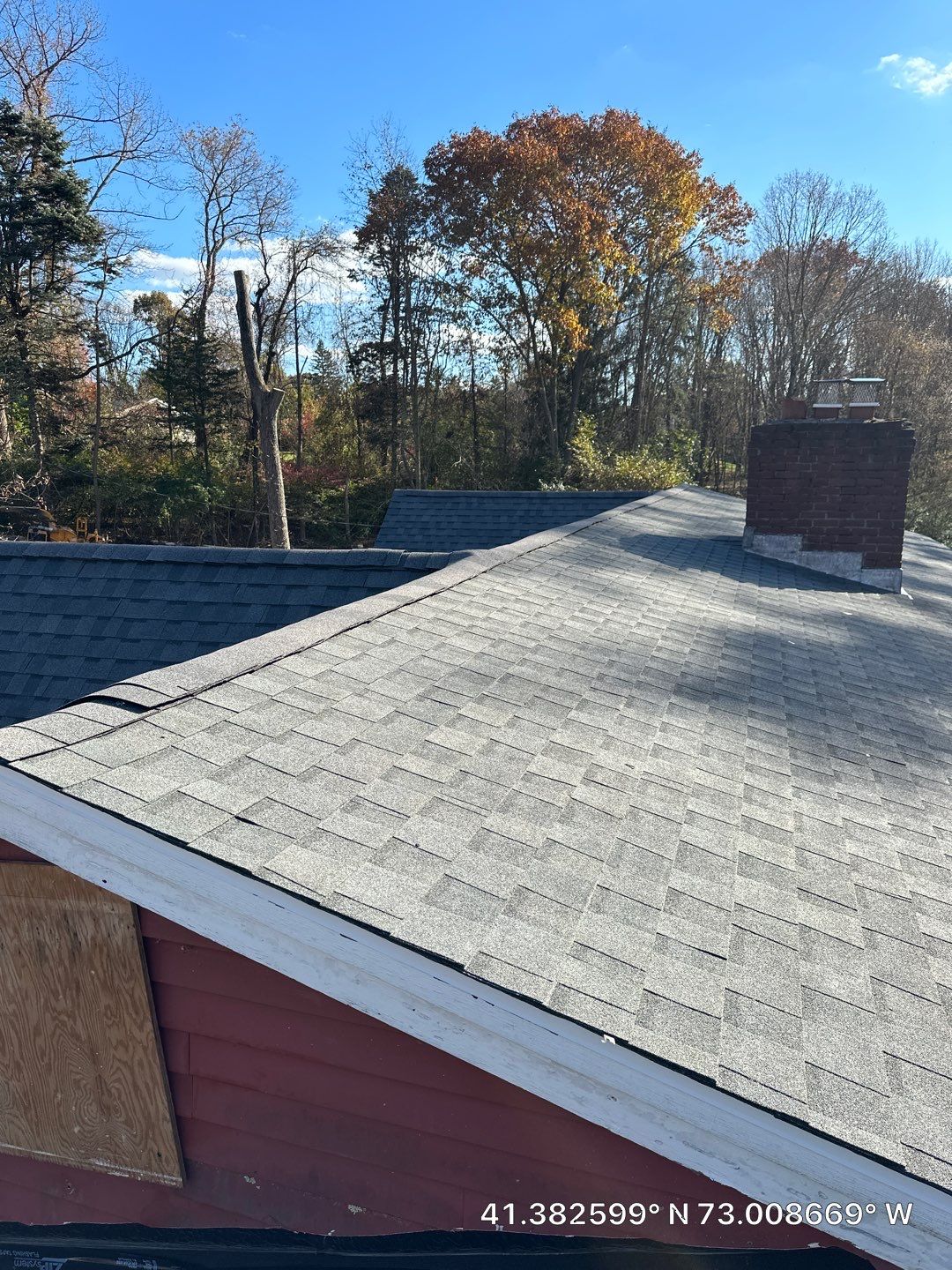 Residential Roofing Installation using Owens Corning TruDefinition Duration AR - Estate Gray & White Double 4 Siding by A Plus Exterior