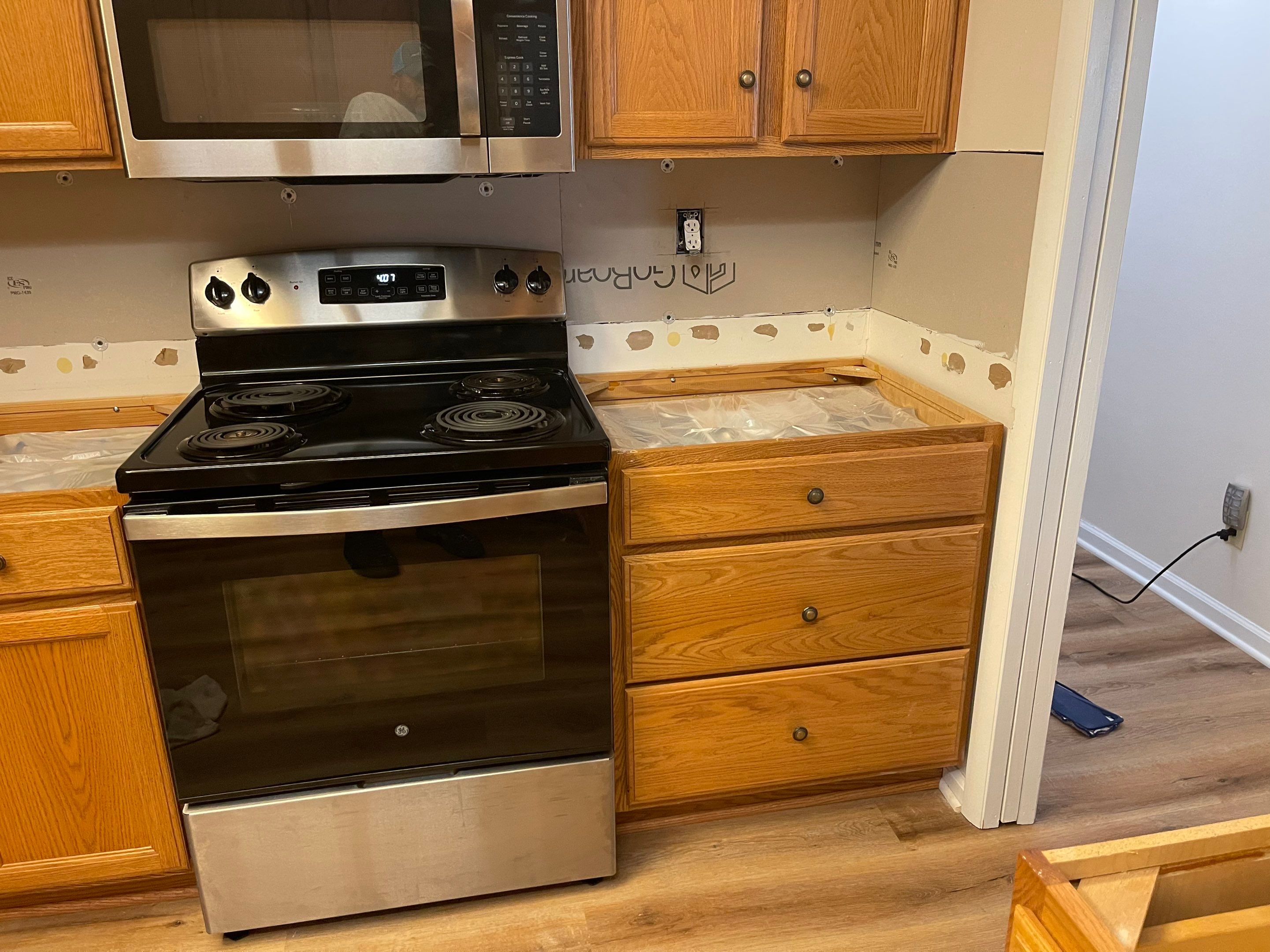 Carl Gray Kitchen by Integrity Tile and Home LLC