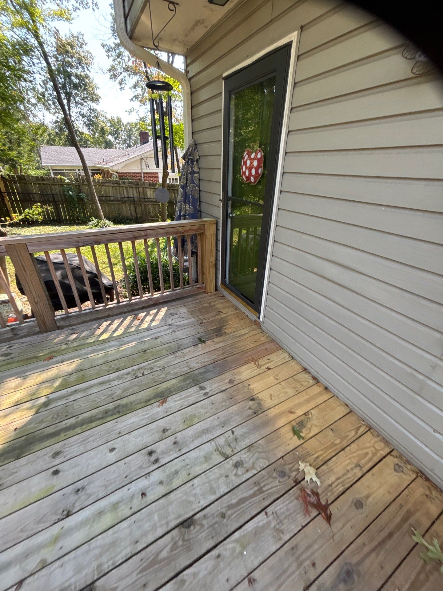 Wood Deck using Wood Sealant by DuraSeal