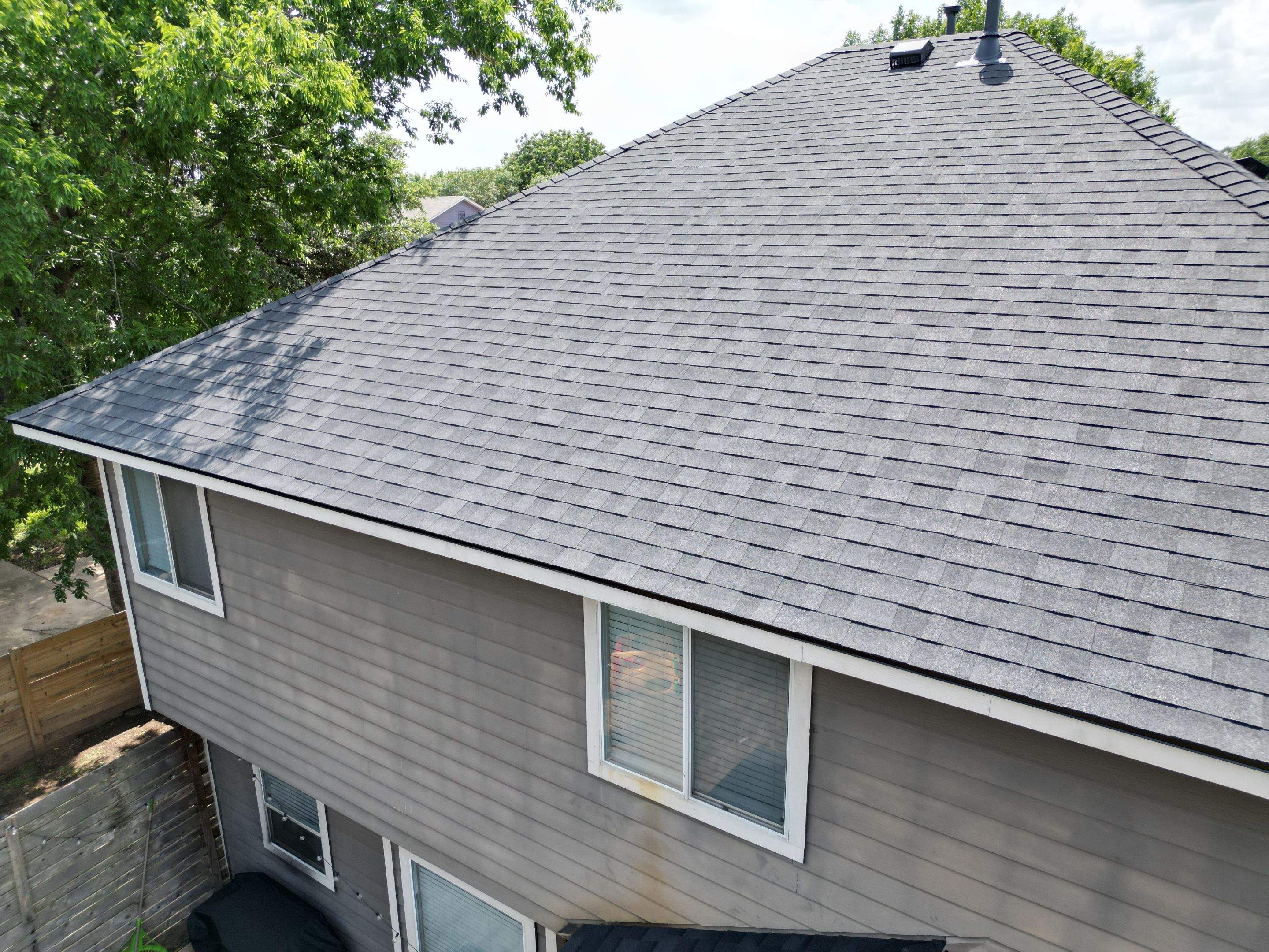 Onyx Black - Owens Corning TruDefinition Duration by RoofsOnly.com