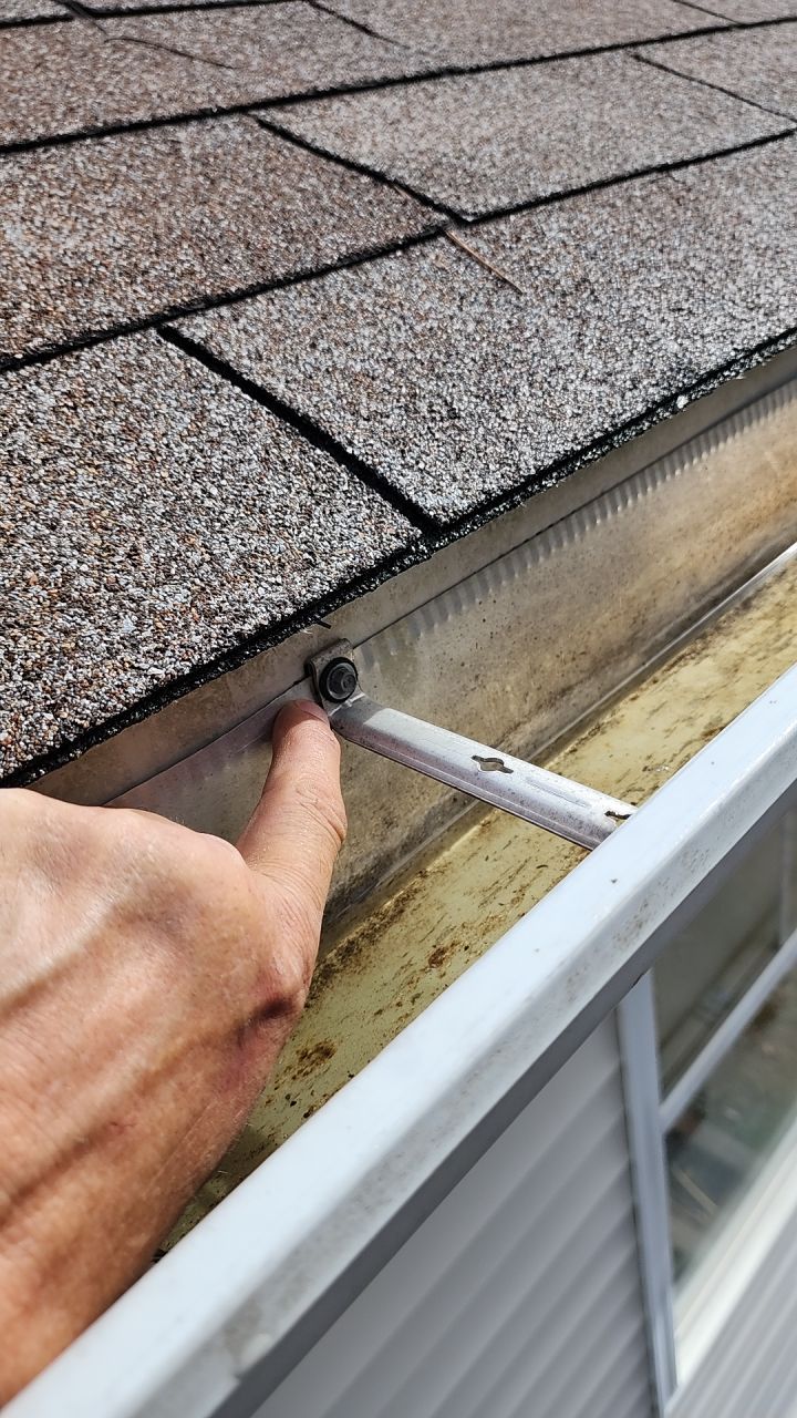 House Wash using cleaner by Power Wash Masters LLC