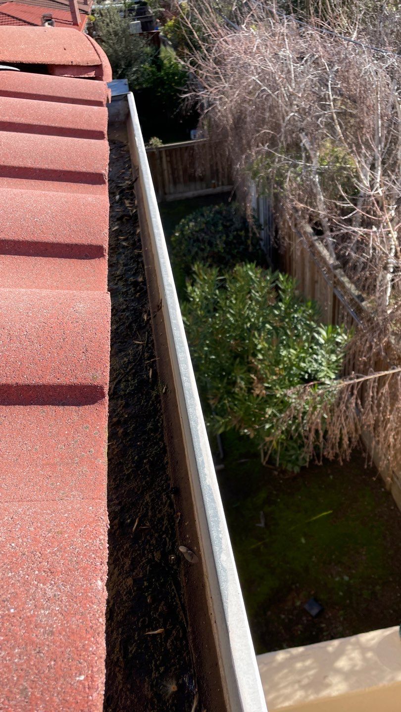 12-Unit HOA Gutter Cleaning in San Jose by All One Solar Shine
