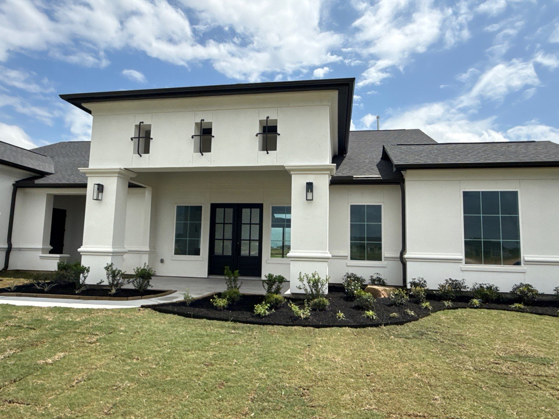 Custom Stucco Masterpiece with Precision Foam Detailing – Waller, TX by Apex Conventional Stucco Llc