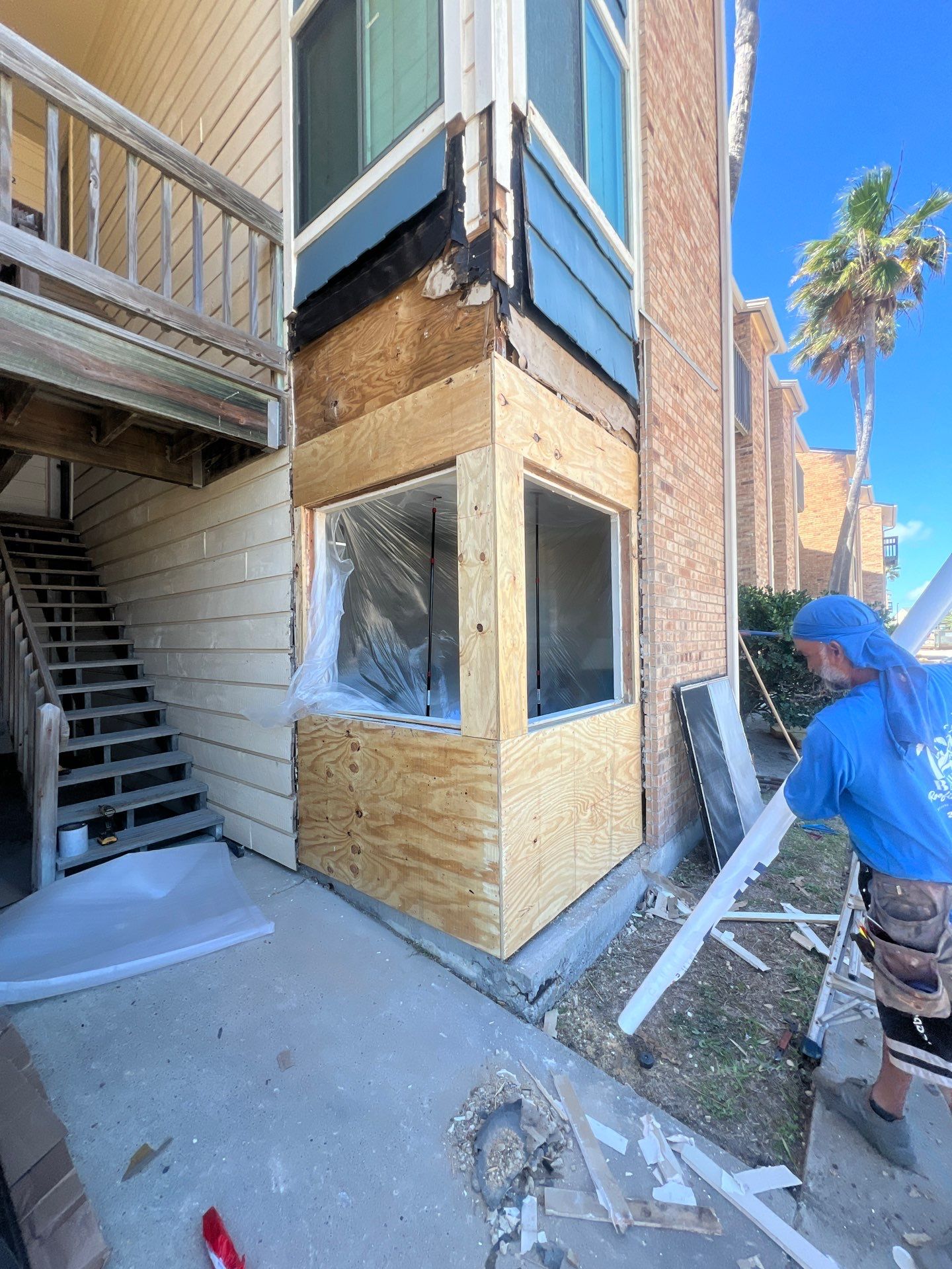 Exterior remodel Fortuna Bay Condos by Bayfront Roofing and Construction