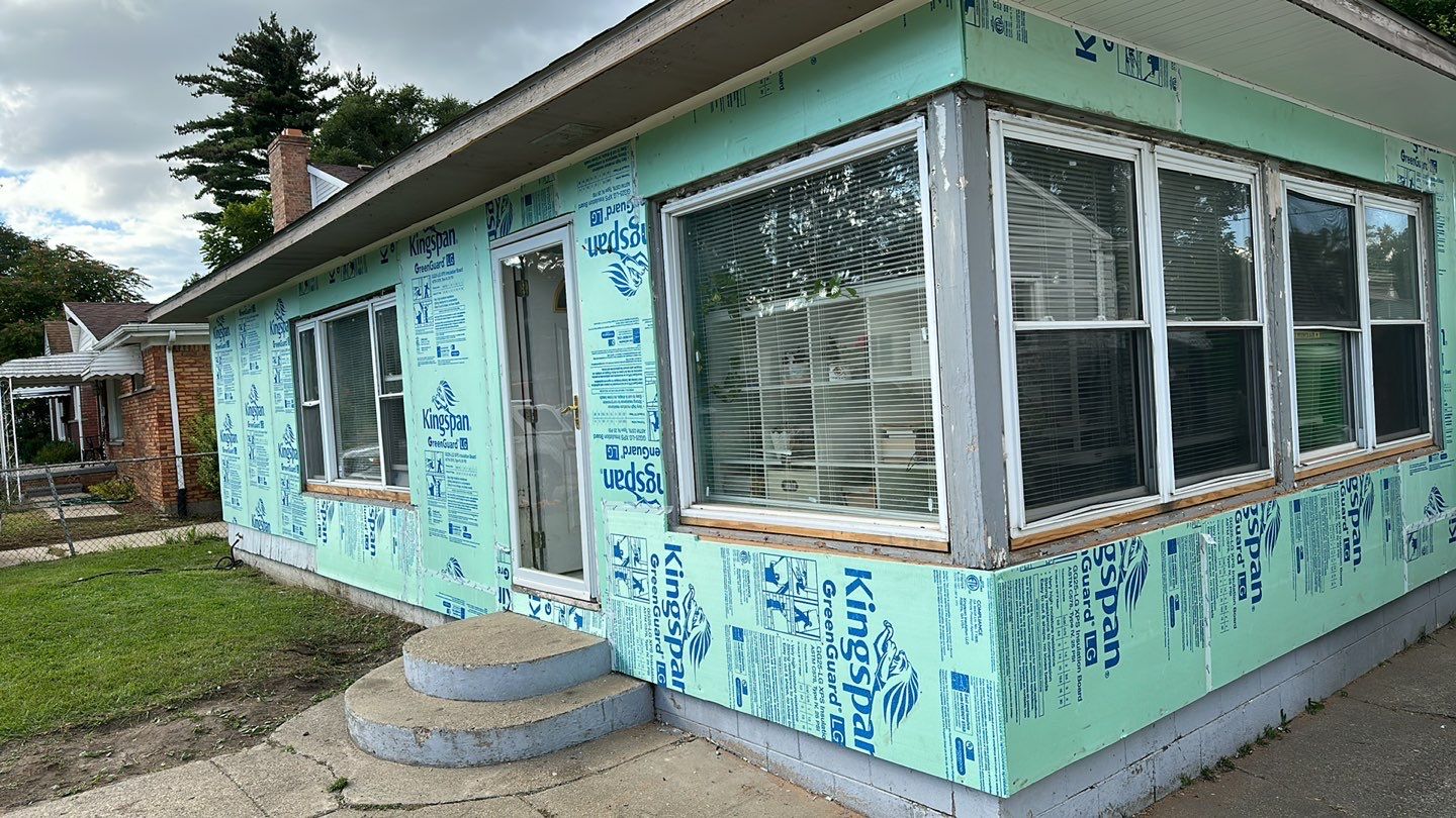 Siding Replacement using CertainTeed Restoration Classis D4 by 180 Contractors
