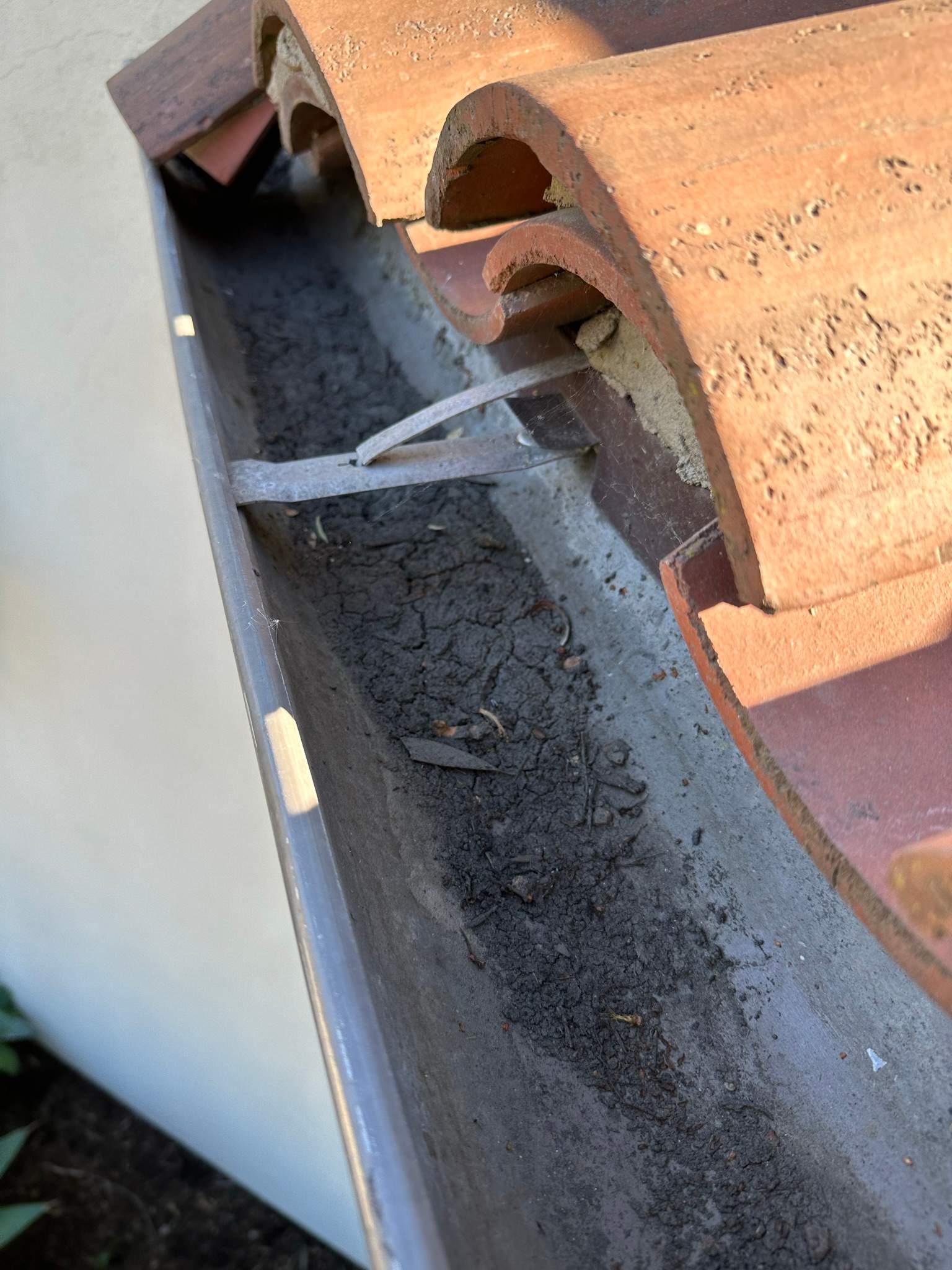 Orange County Gutter Cleaning by Property Cleaning Experts