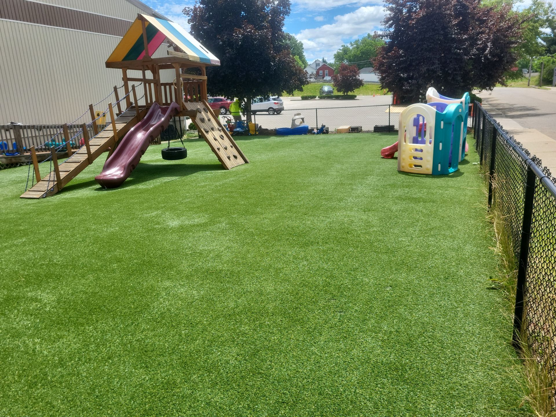 Local Daycare in Salem, OH - Small Wonders Discovery & Learning Center by Southwest Greens Midwest
