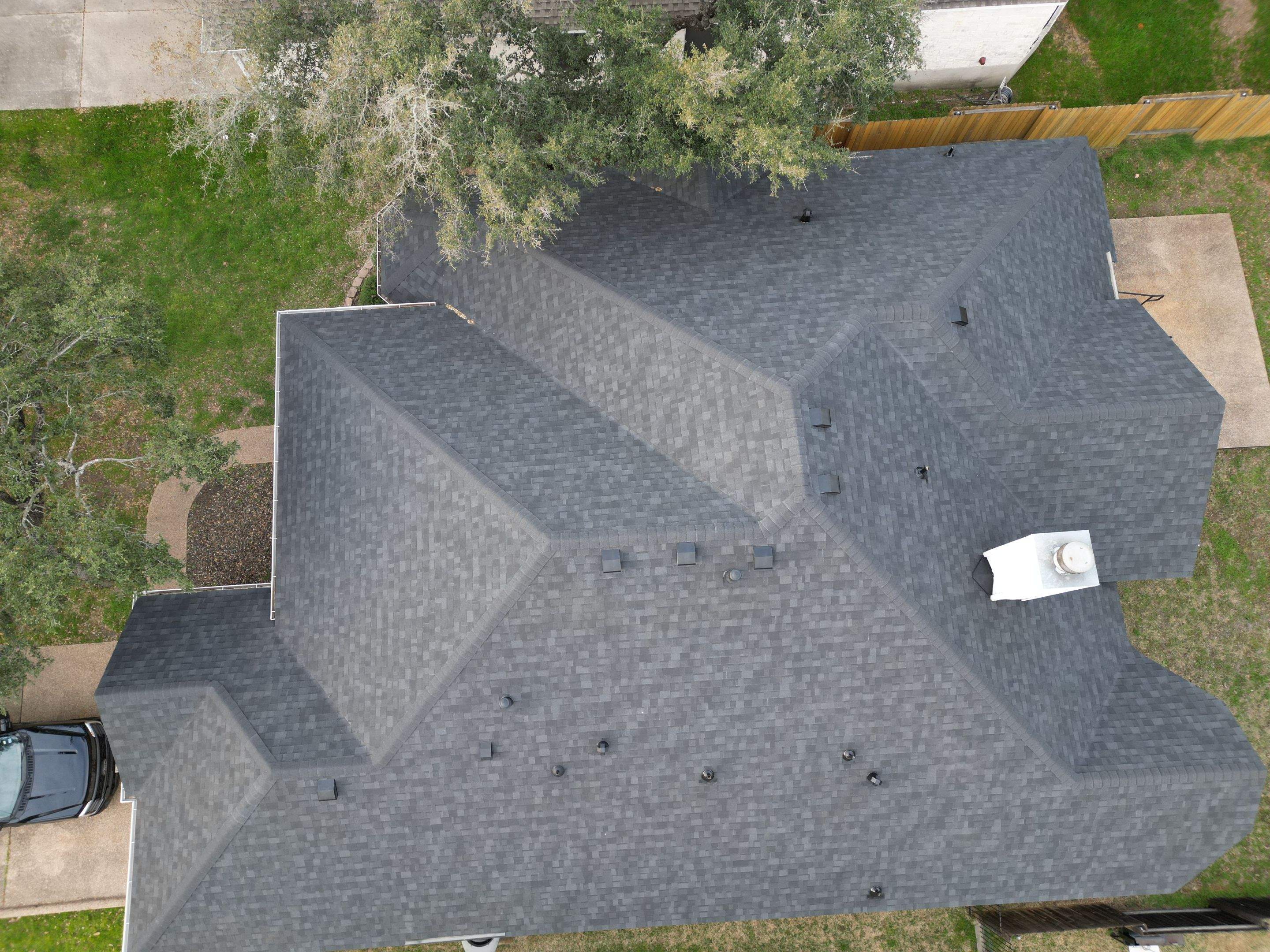 Onyx Black - Owens Corning TruDefinition Duration by RoofsOnly.com