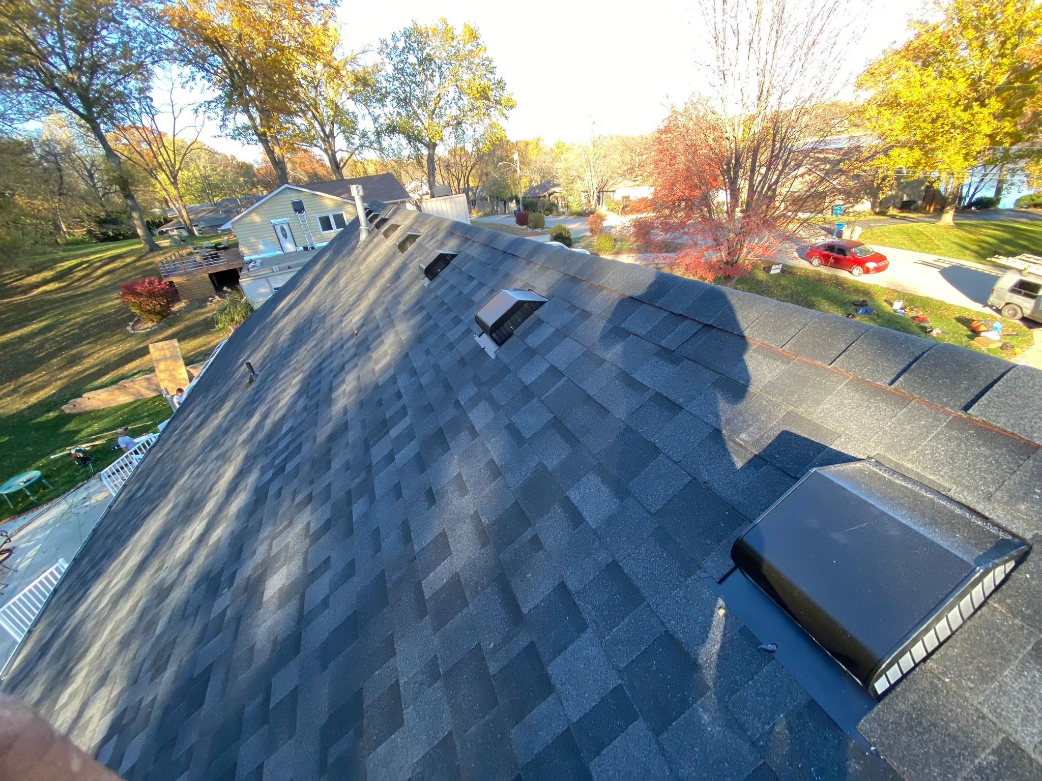 Had a storm and now a new roof! by EEC  Windows, Siding & Roofing 