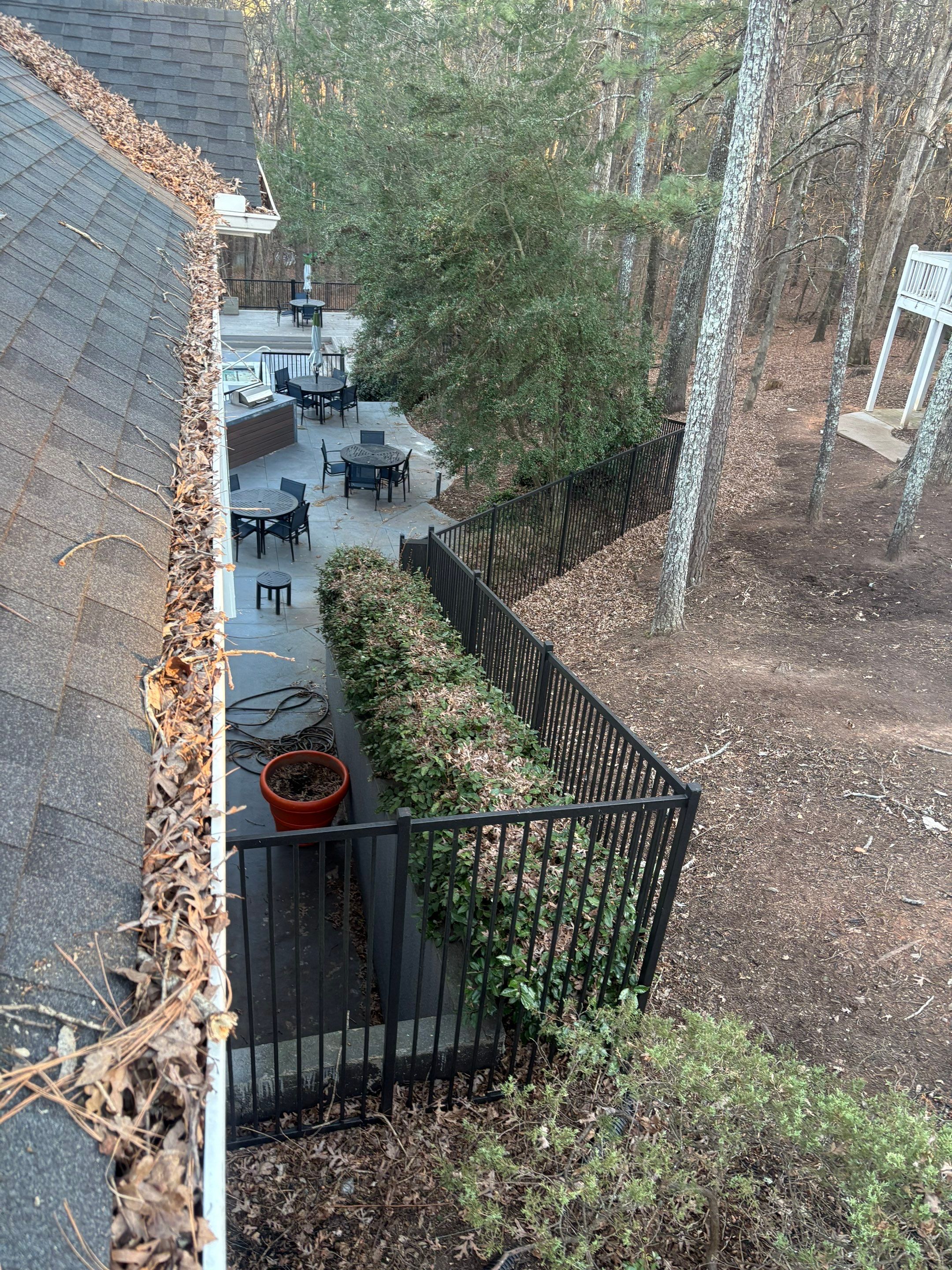 HOA gutter cleaning before photo.