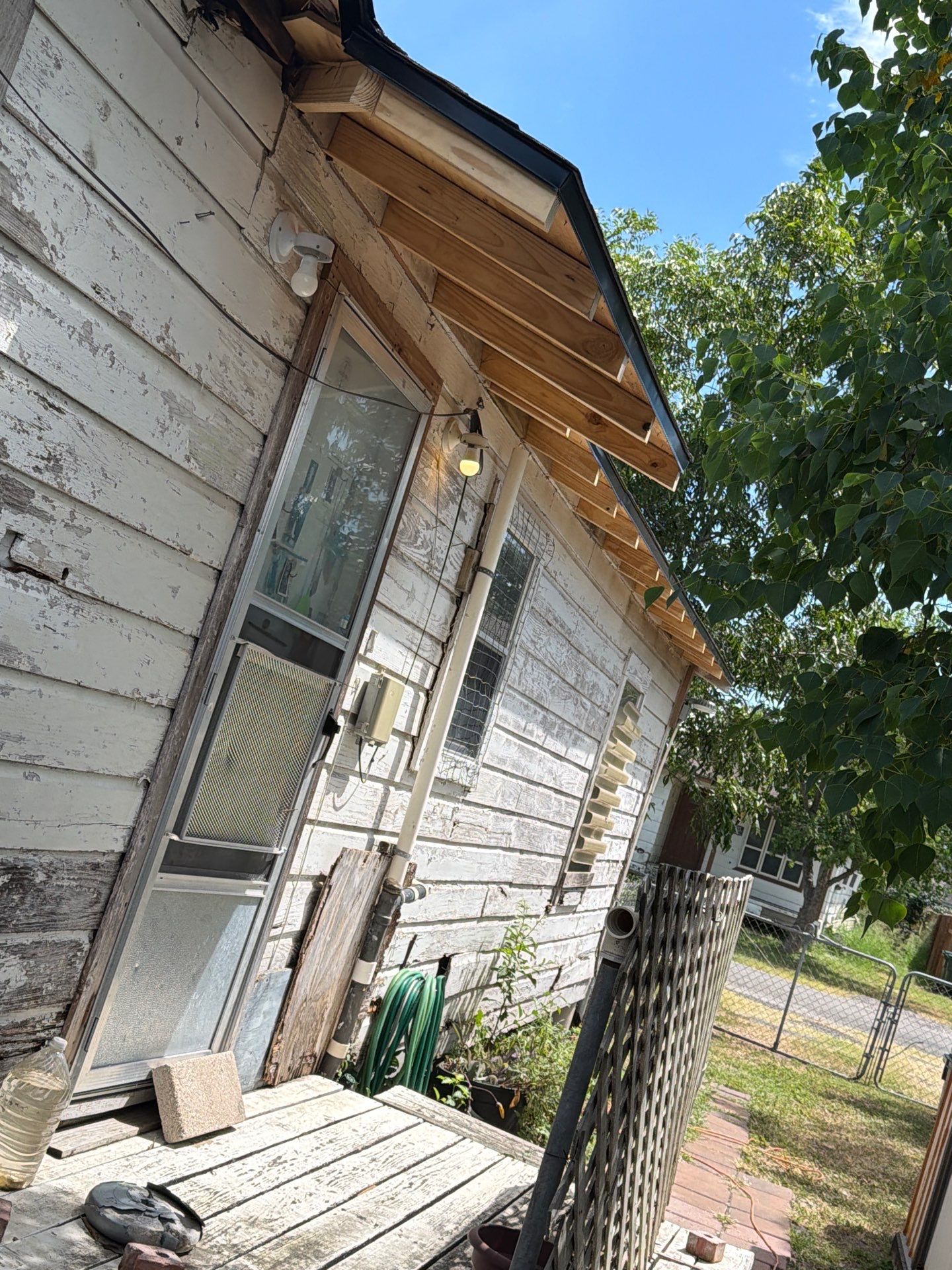 Major Roof Repairs in Taft Texas by Bayfront Roofing and Construction
