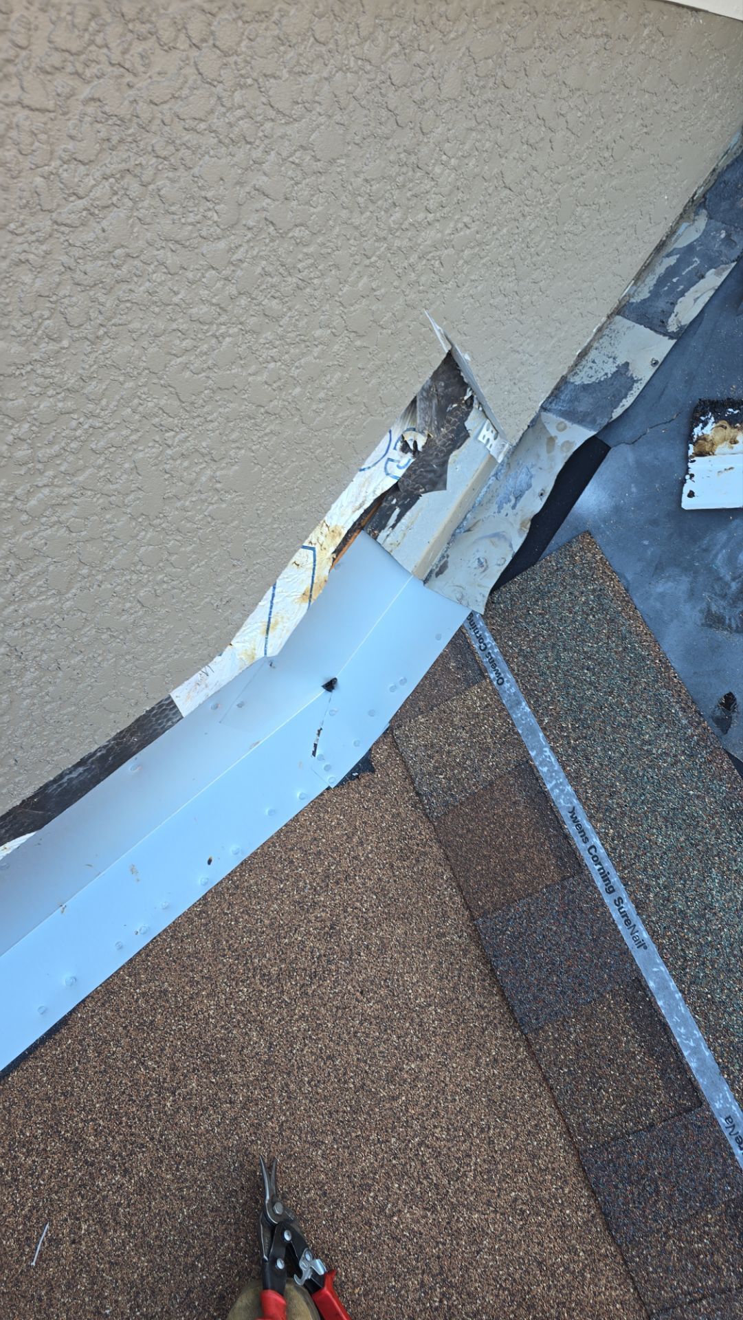 Roof Replacement in Valrico, FL by Shingle Masters Roofing