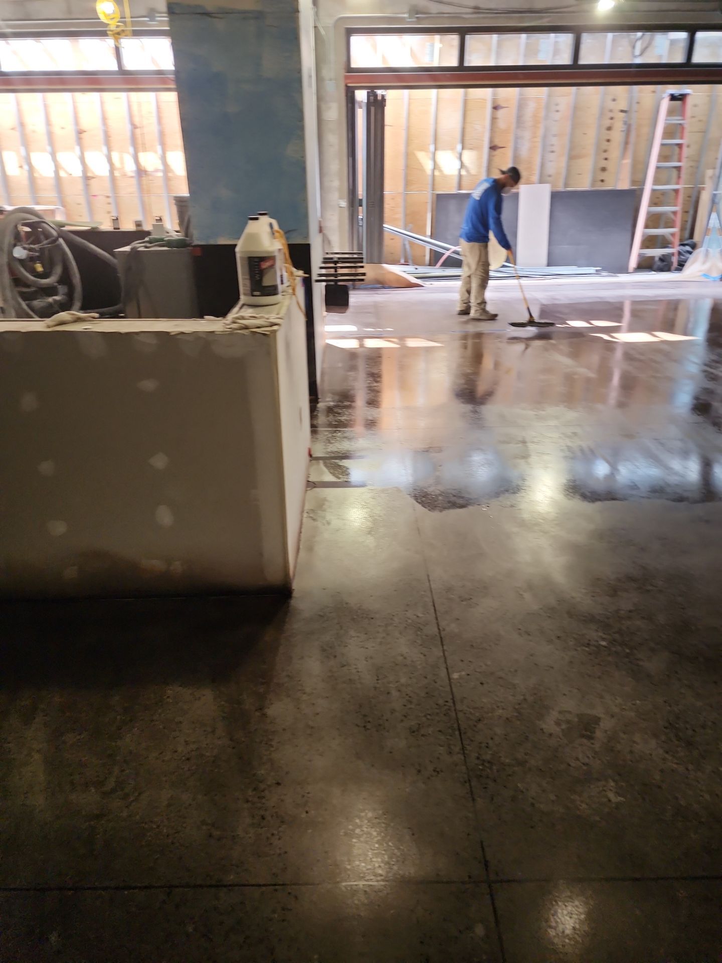 Tulio's Restaurant by Seamless Surfaces