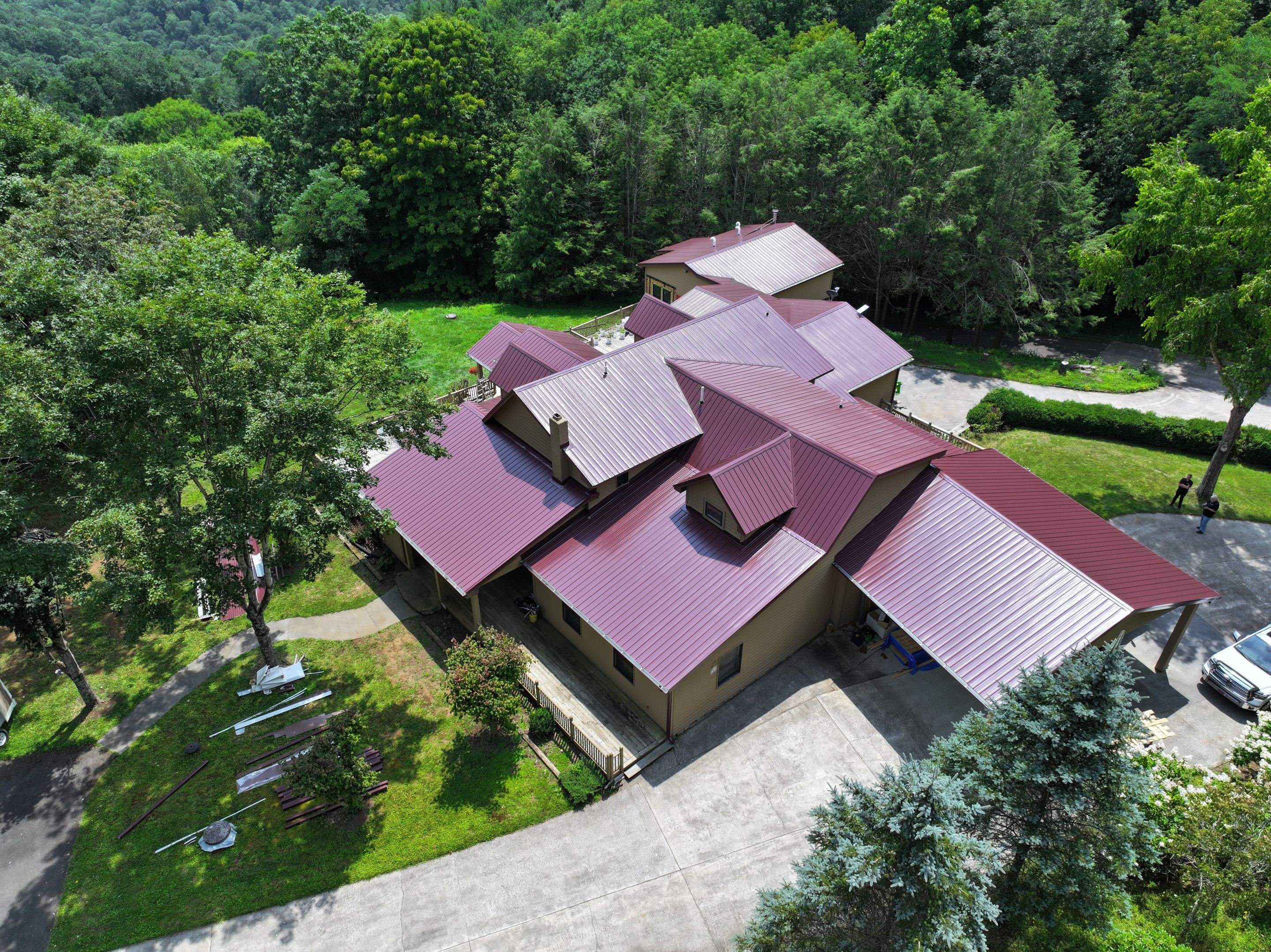 Boutin Residence by Omnia Roofing