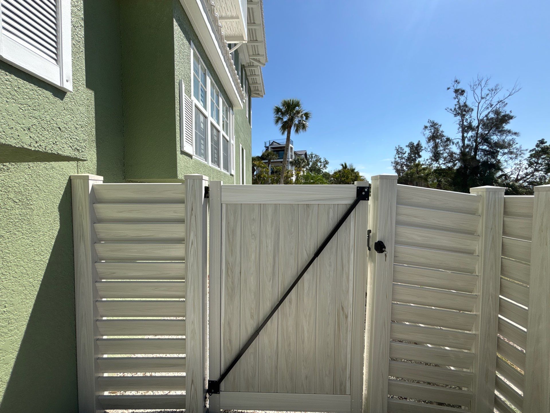 363 tierra mar ln by H&Y Fence