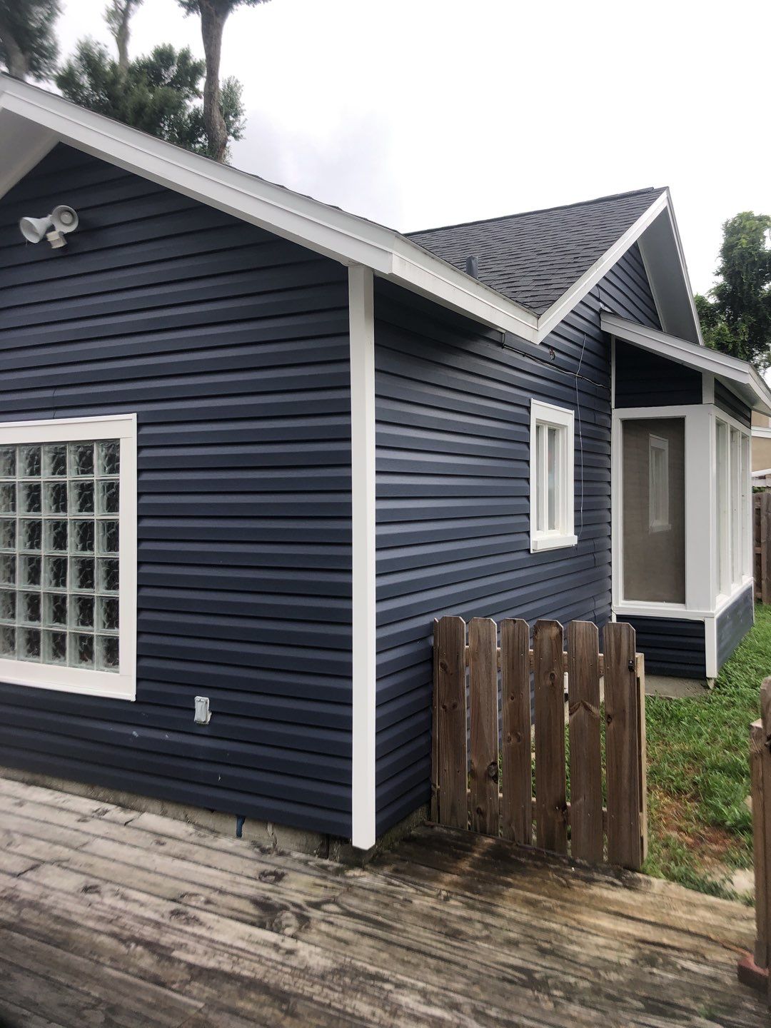 Gutter Installation using K-Style Seamless Gutters by Gutter Professors