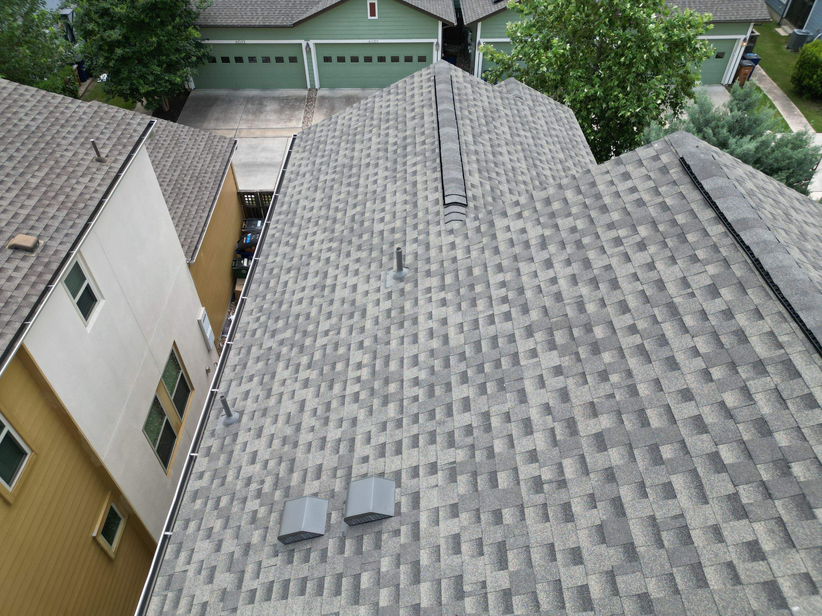 Weathered Wood - GAF Timberline HDZ by RoofsOnly.com