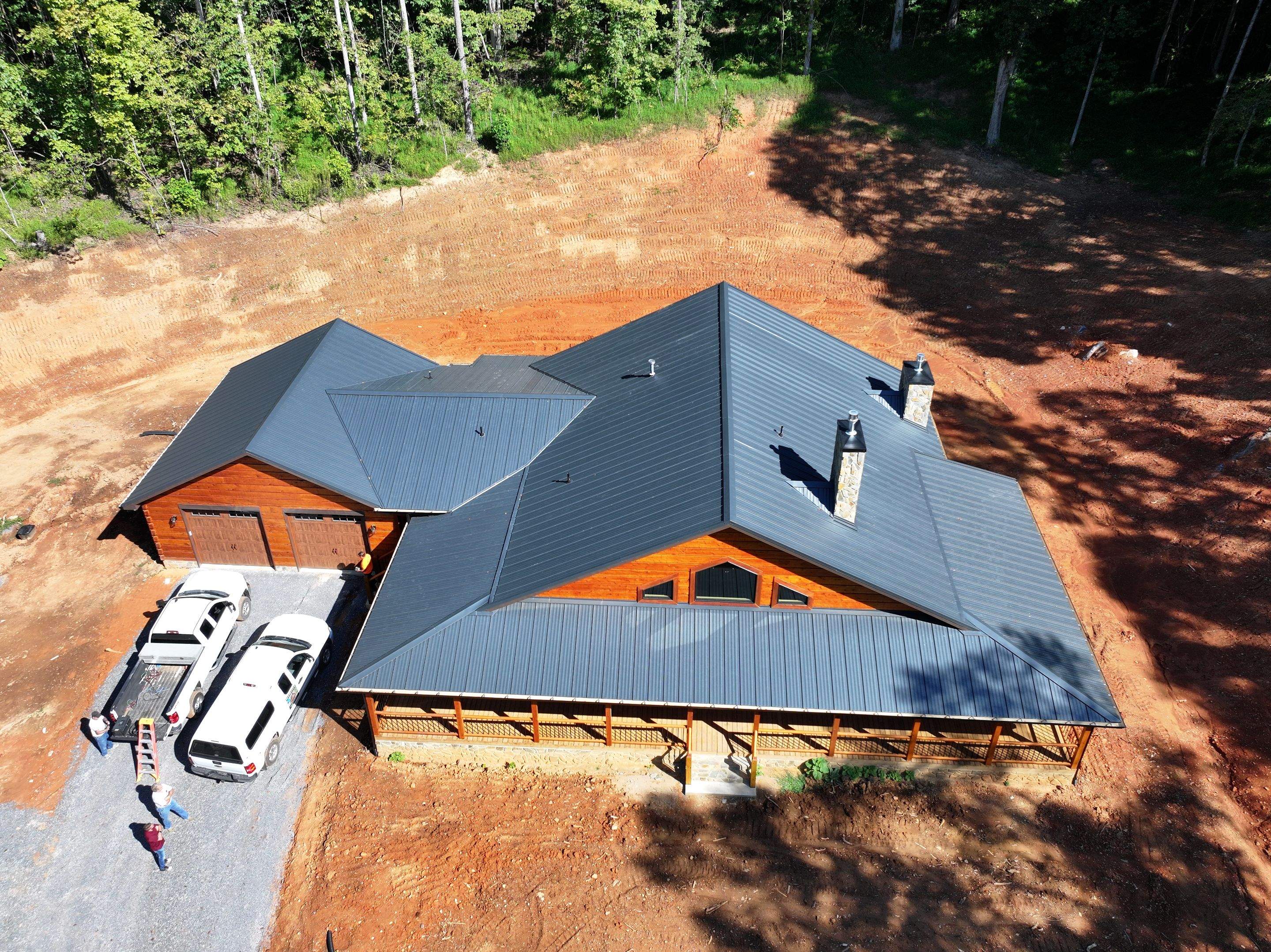 Myers Residence by Omnia Roofing