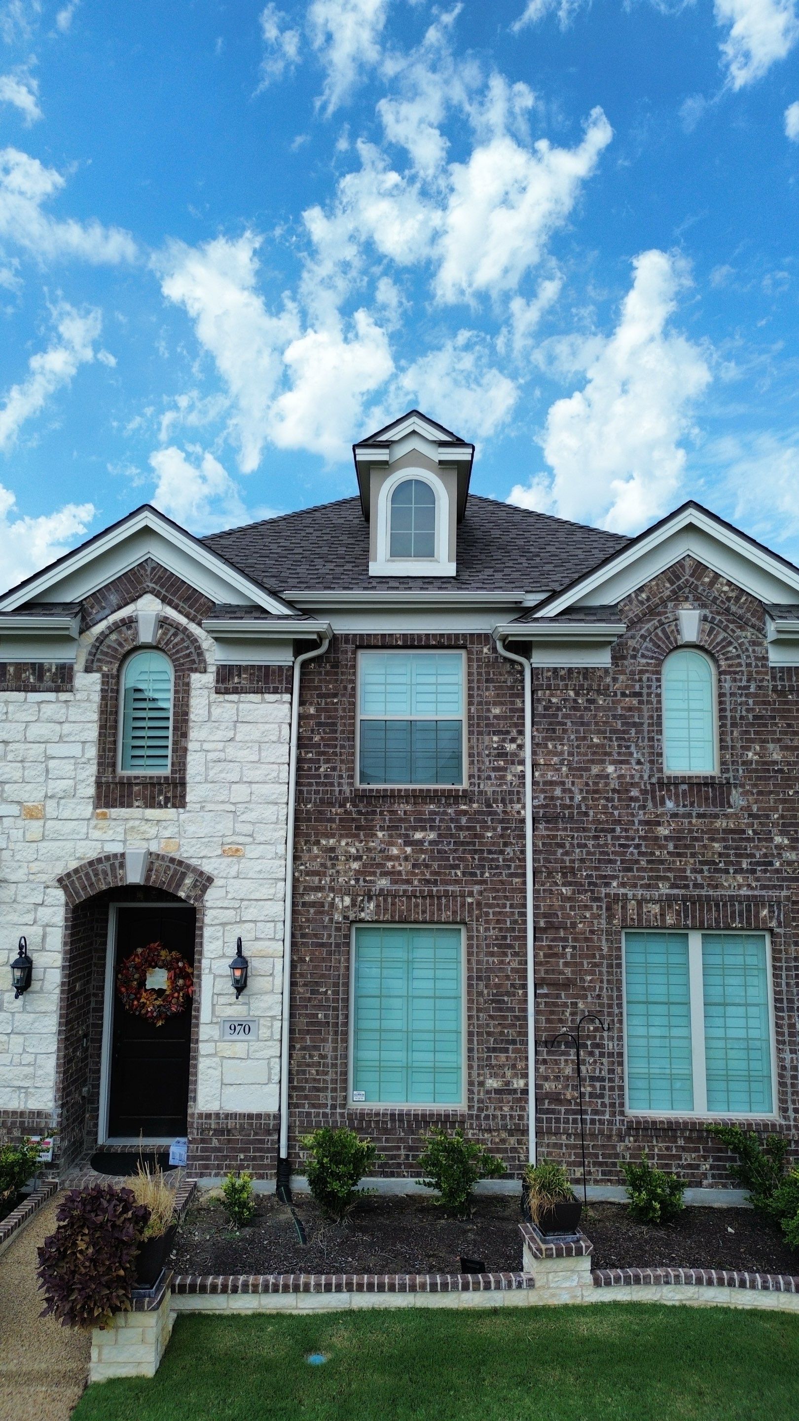 GAF HDZ - Weathered Wood by Elite Roofing LLC
