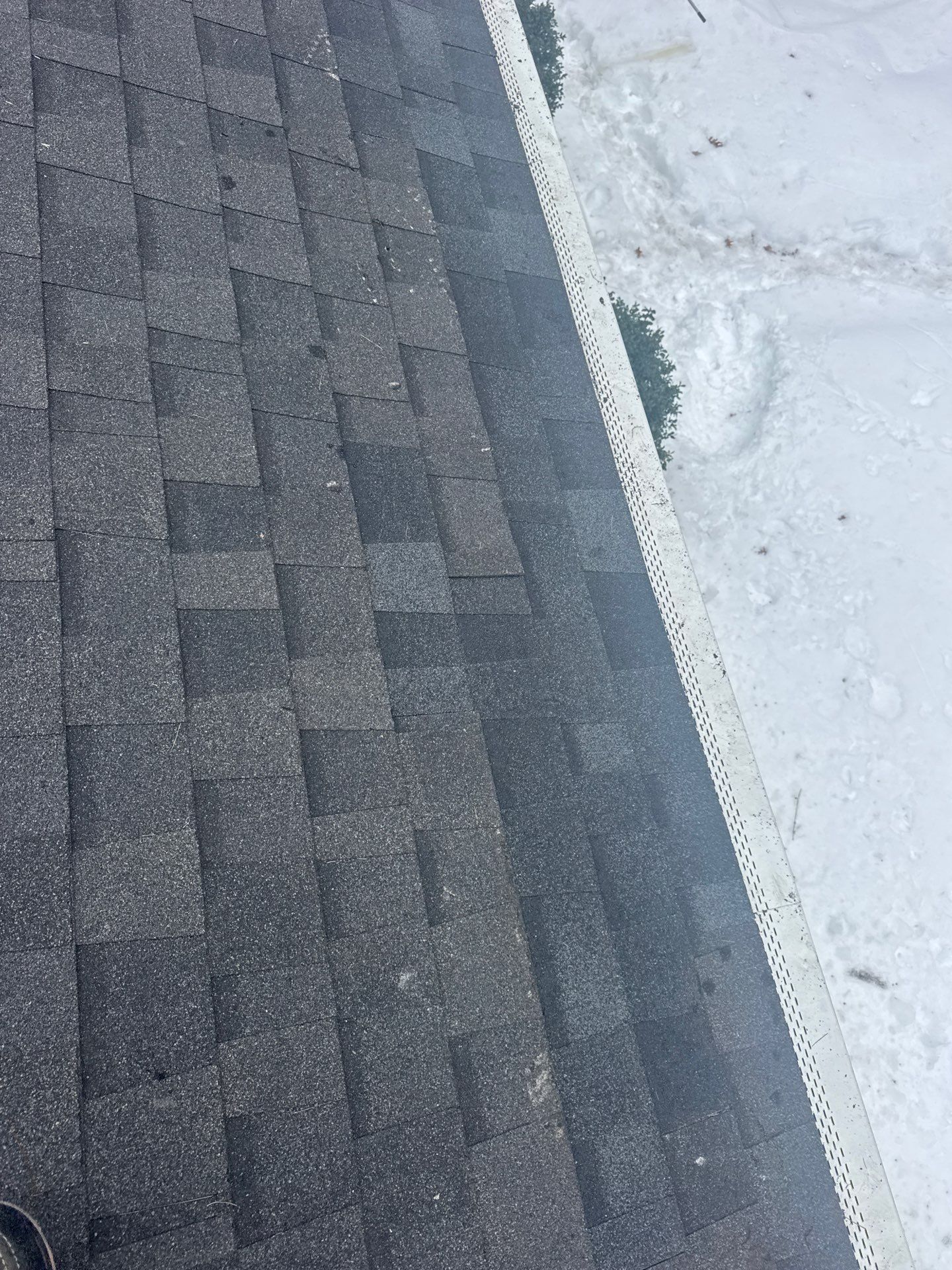 Ice Dam Removal & Snow Removal in Billerica, MA  by Mighty Dog Roofing of Greater Middlesex County