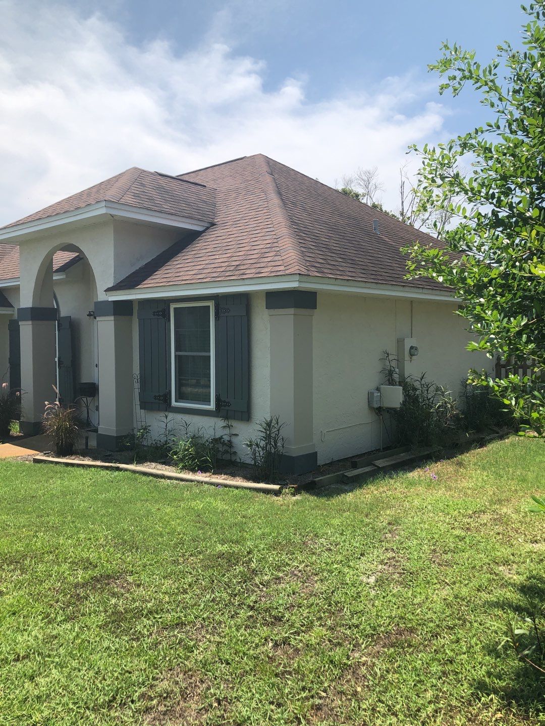 Gutter Installation using K-Style Seamless Gutters by Gutter Professors