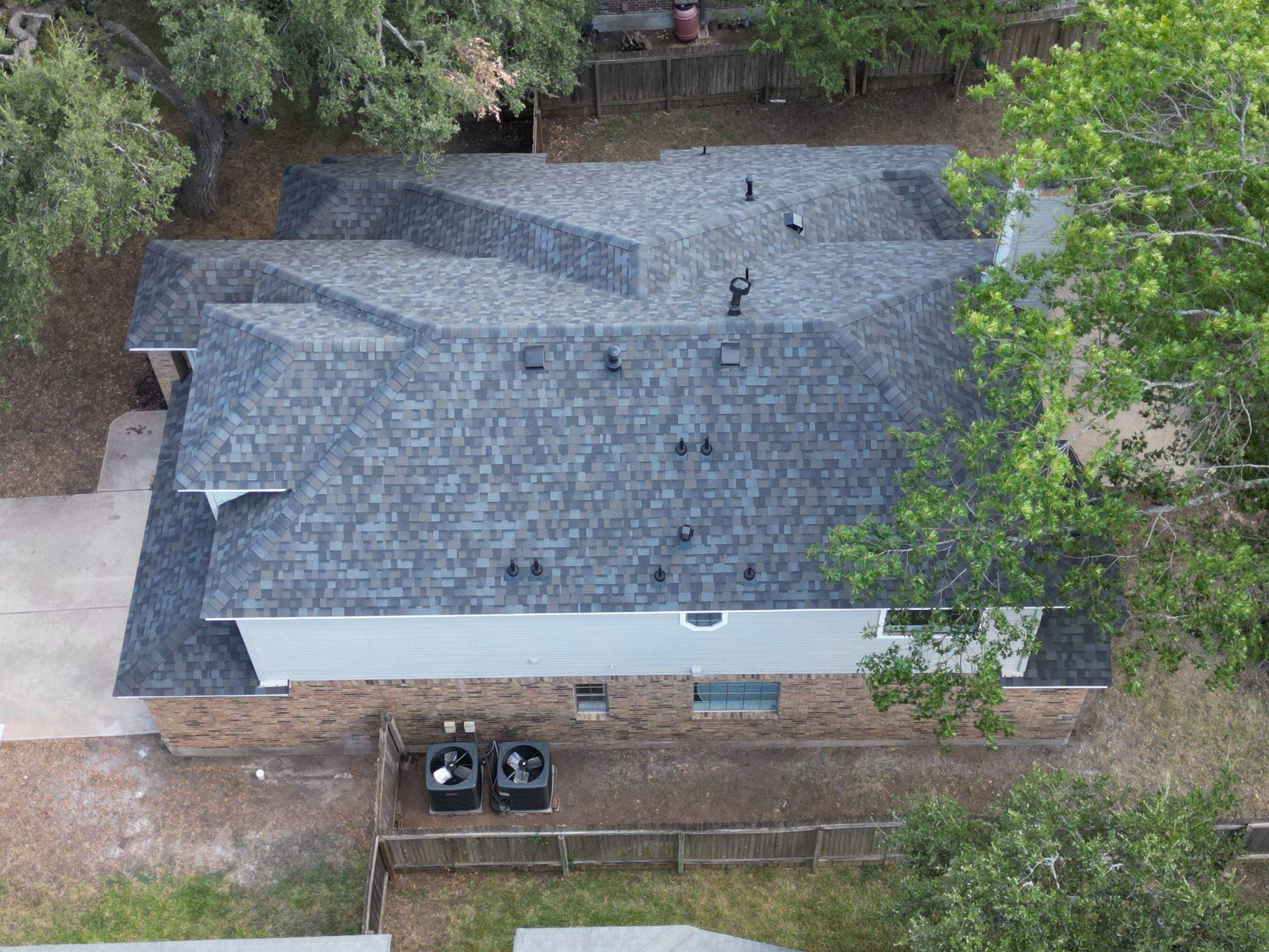 Williamsburg Gray - Owens Corning TruDefinition Duration by RoofsOnly.com