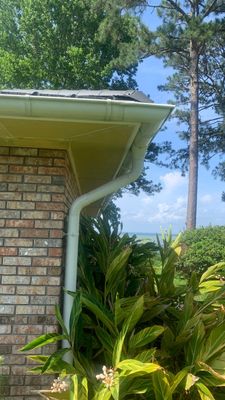 Soffit and Fascia Installation using Vented Vinyl Soffit