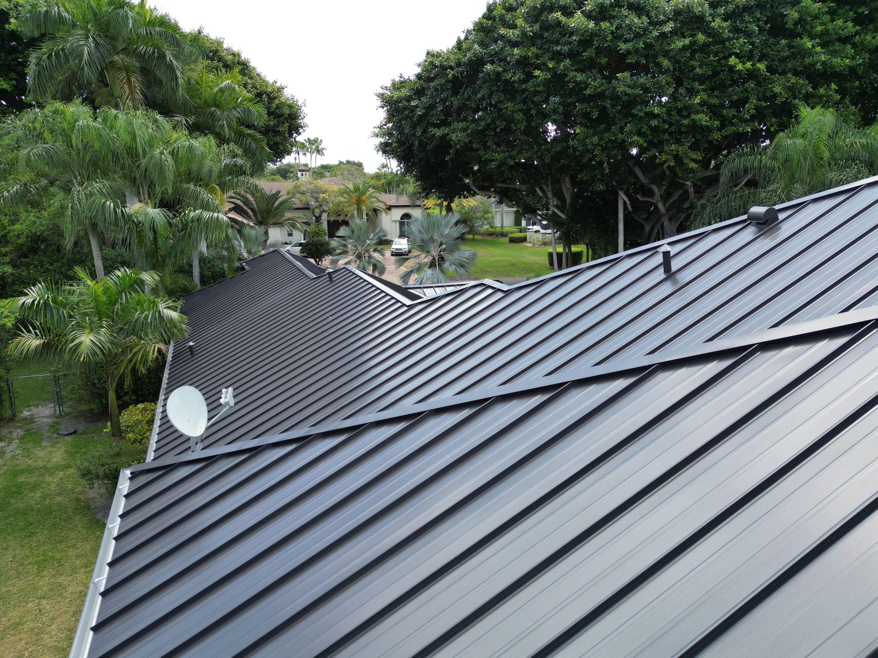 Metal Roof - Galvalume - Dark Bronze by Istueta Roofing