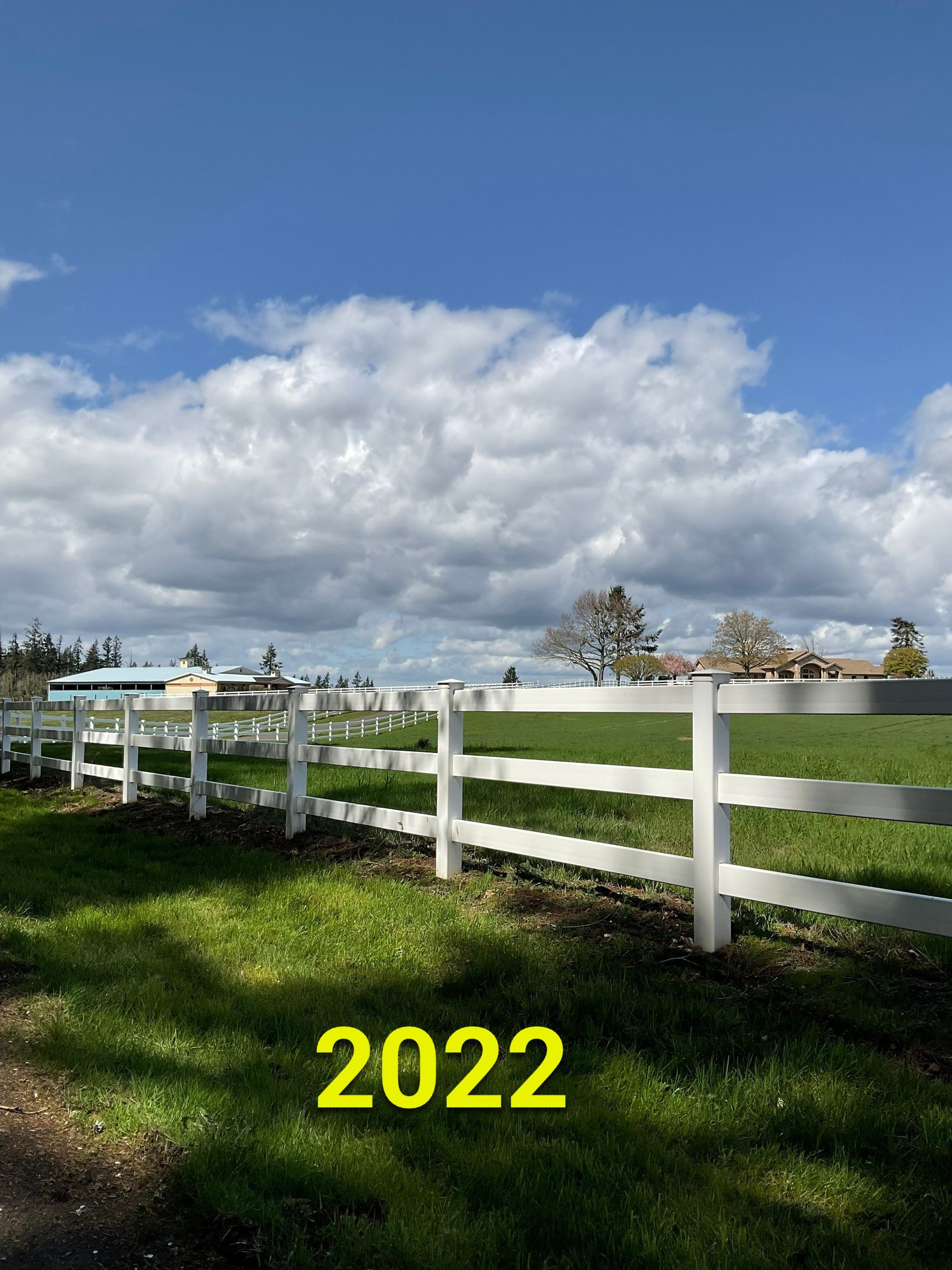 Vinyl Fence Wash using Surfactant by Willamette Outdoor Wash LLC