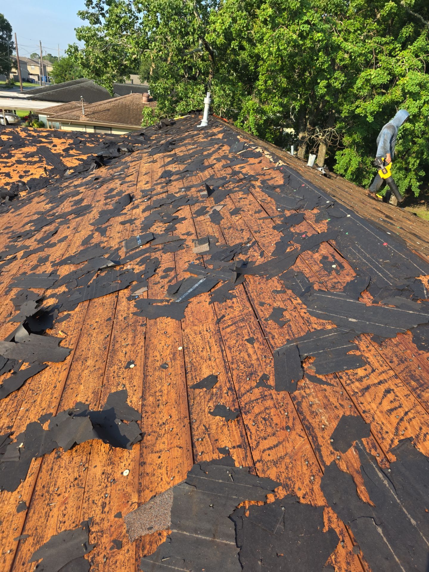 Project in Nederland by SETX Roofing Pros 